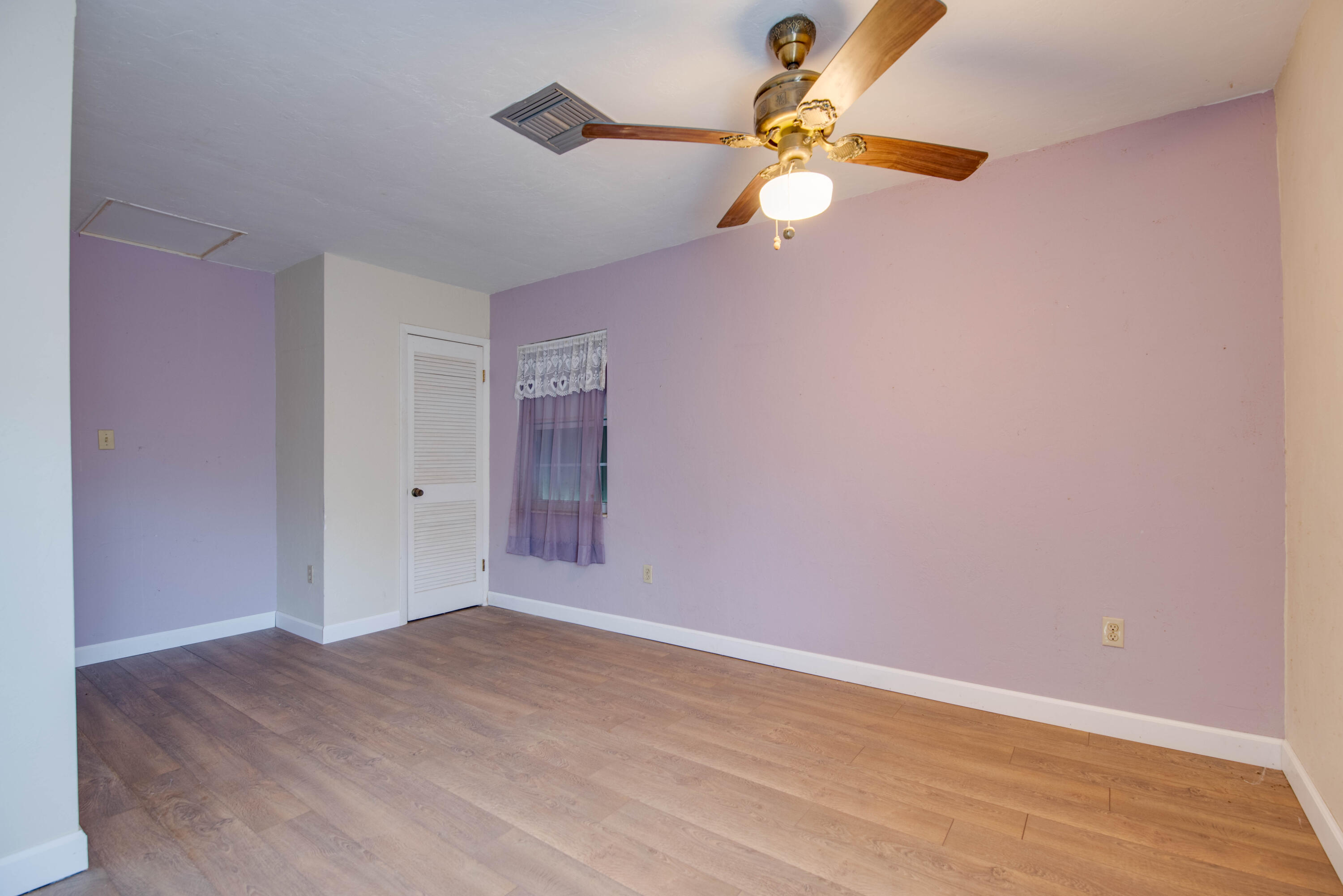357 Ships Way Property Photo 14