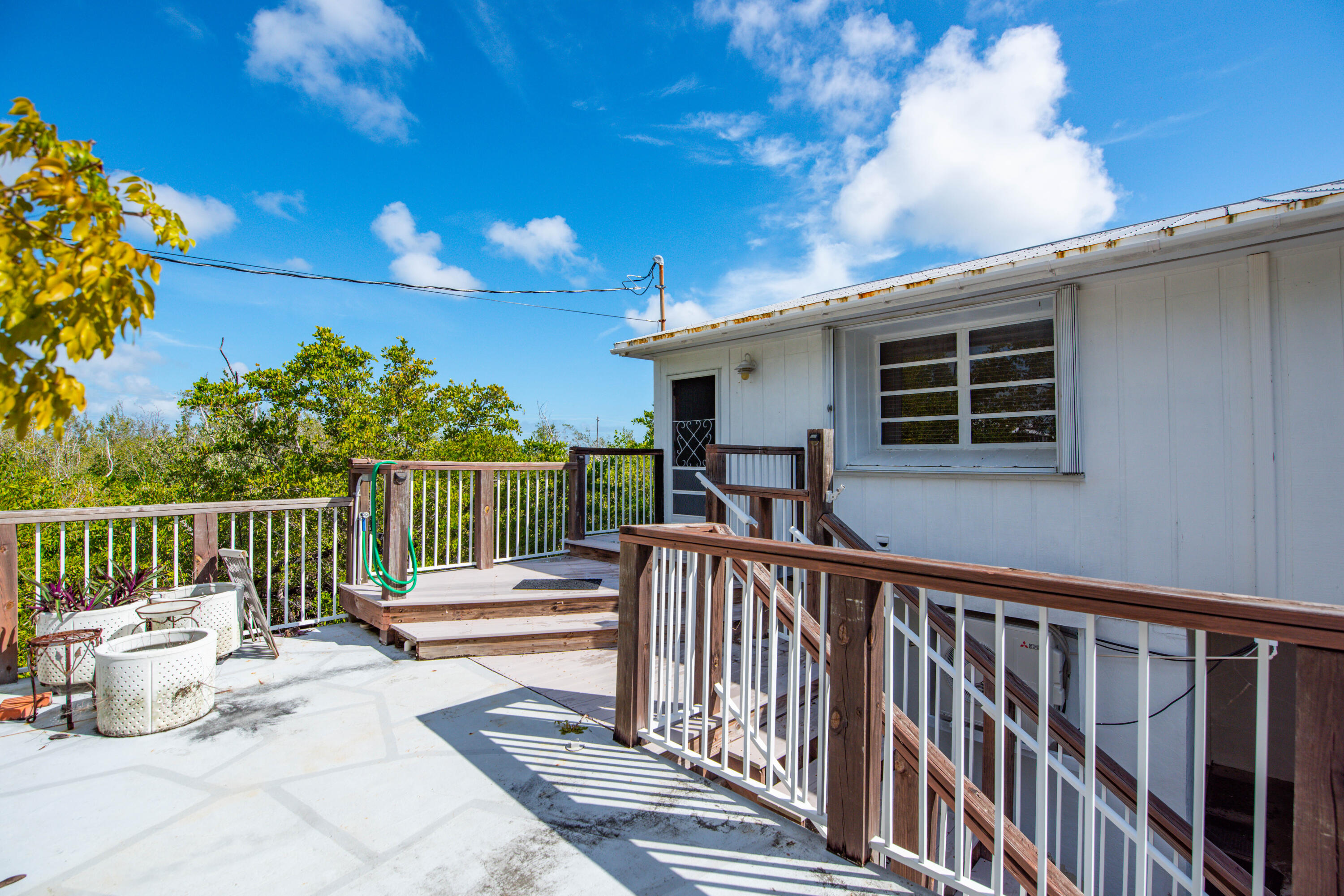 357 Ships Way Property Photo 19