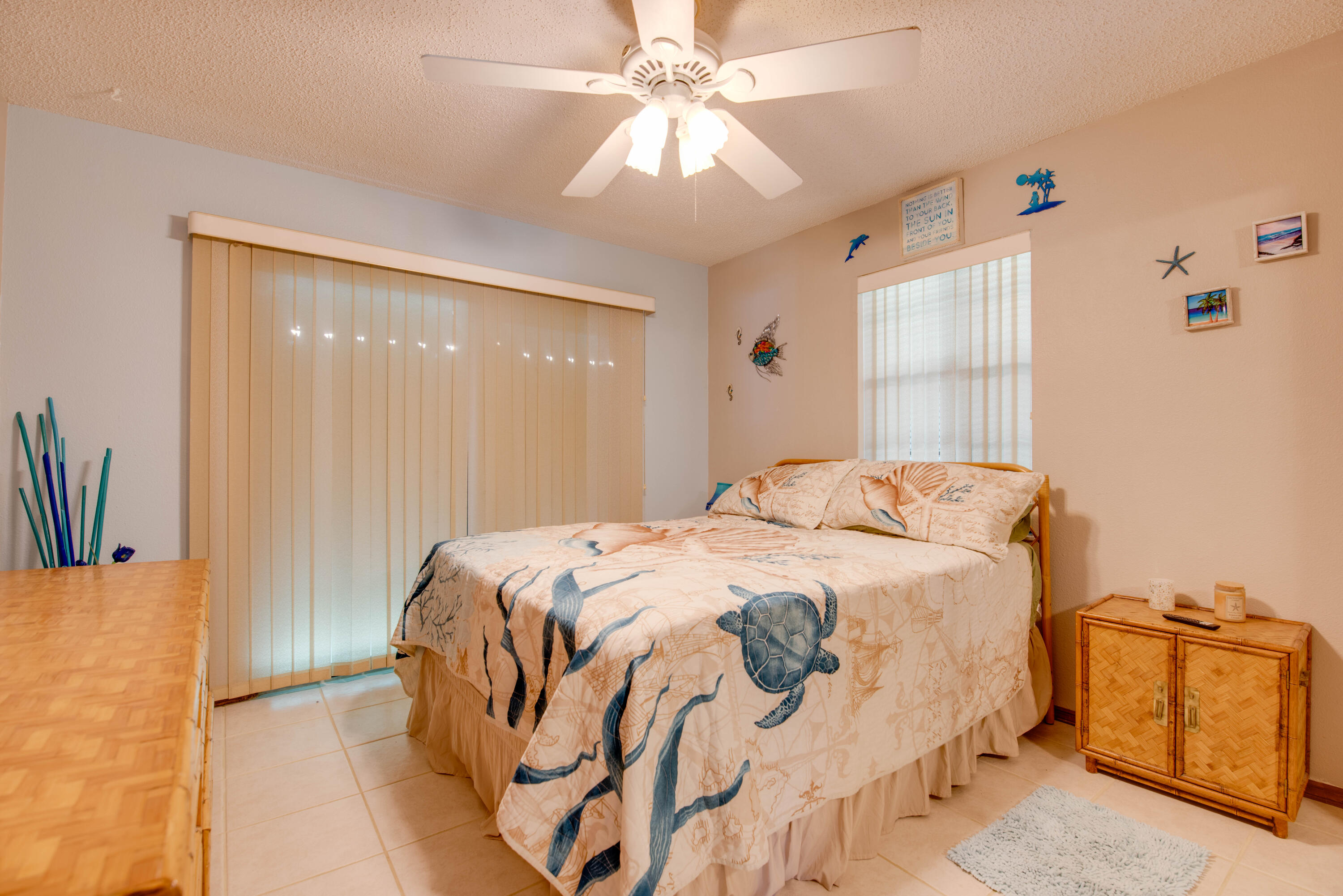 575 E Caribbean Drive Property Photo 10