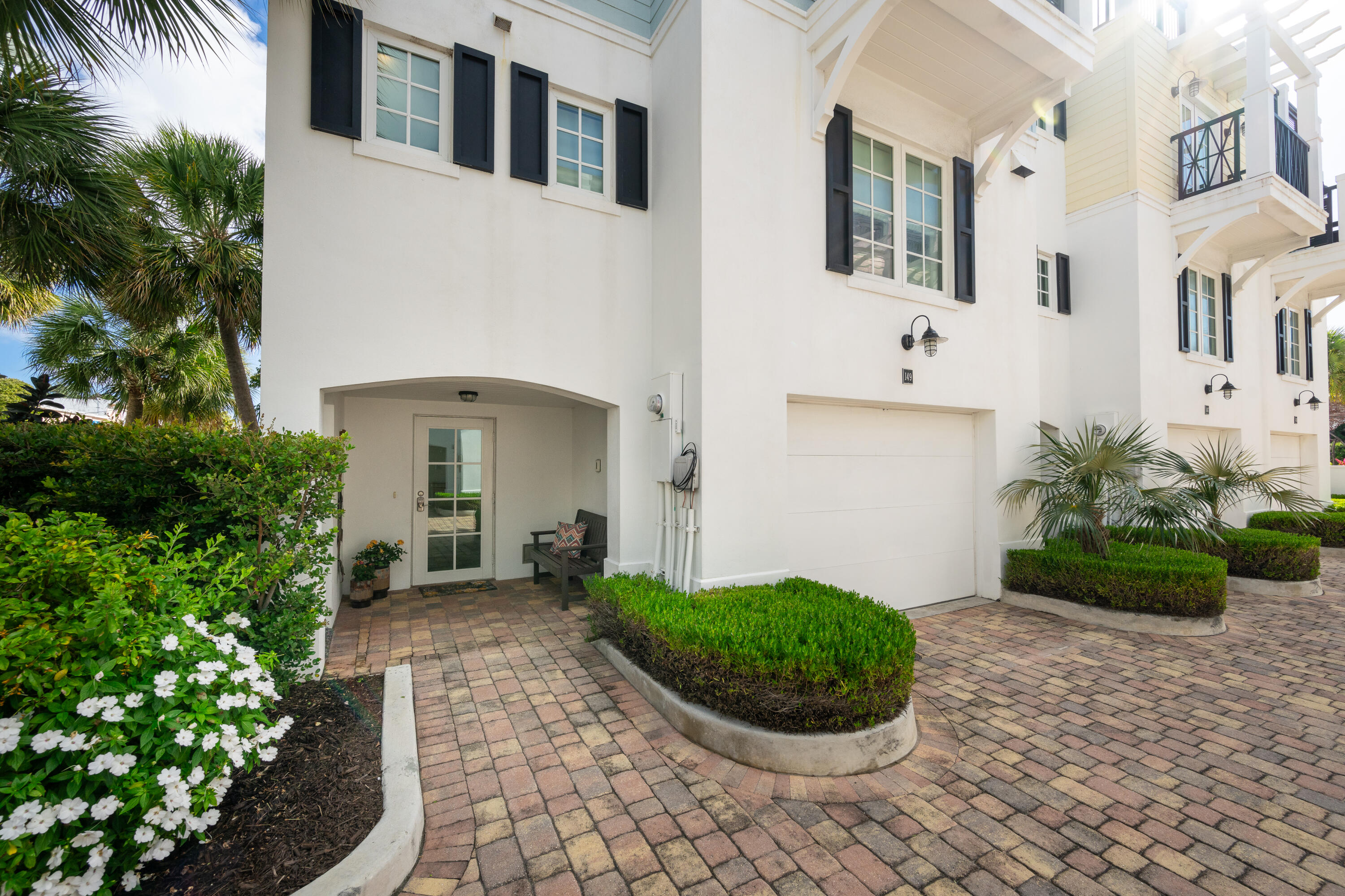 149 Simonton Street Property Photo 4