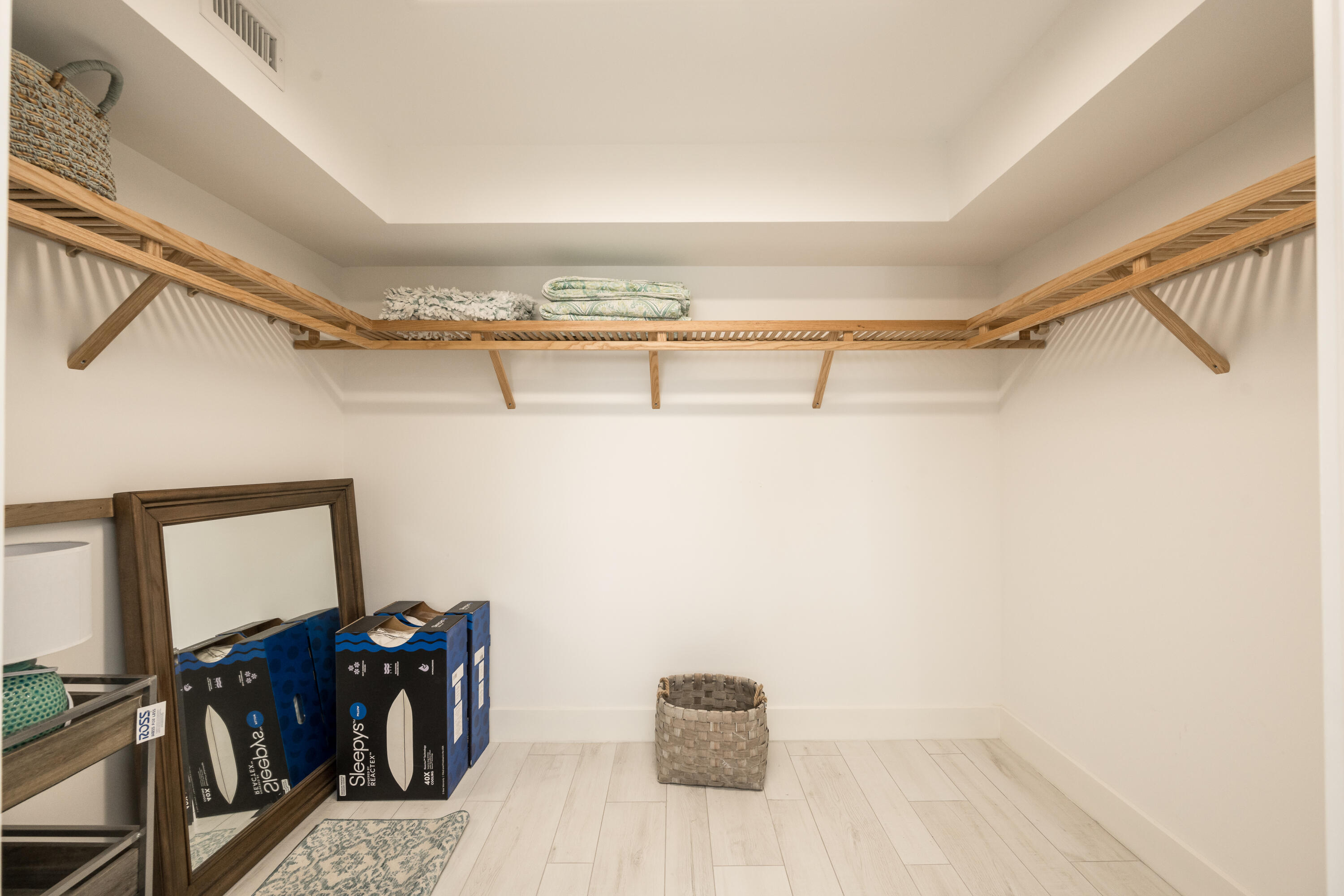 149 Simonton Street Property Photo 31