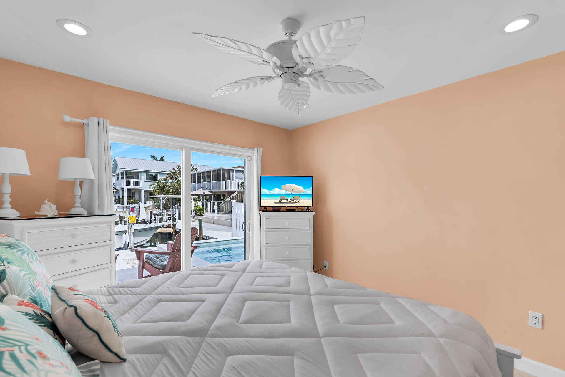 150 10th Street Property Photo 11