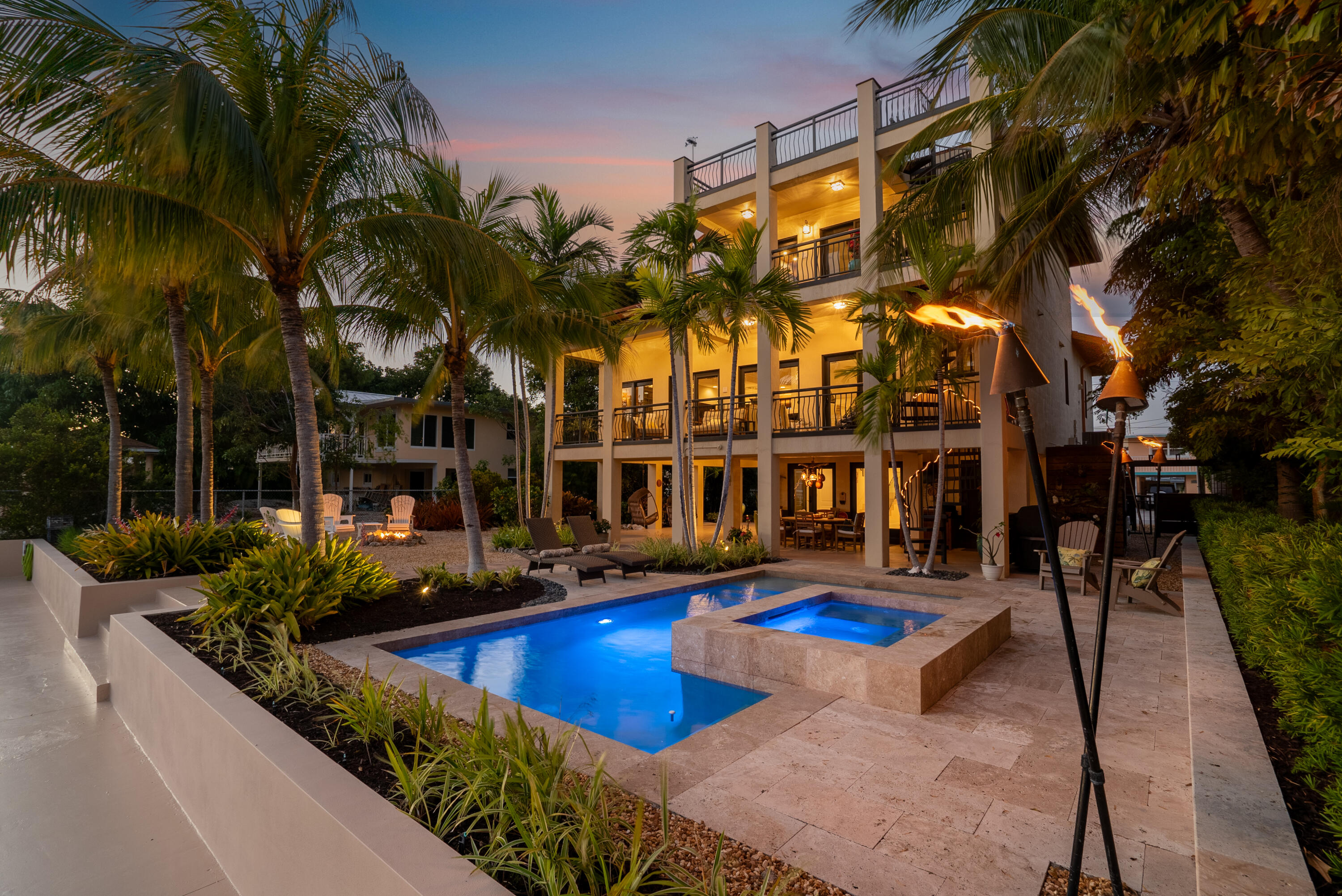 130 Harbor Drive Property Photo 2