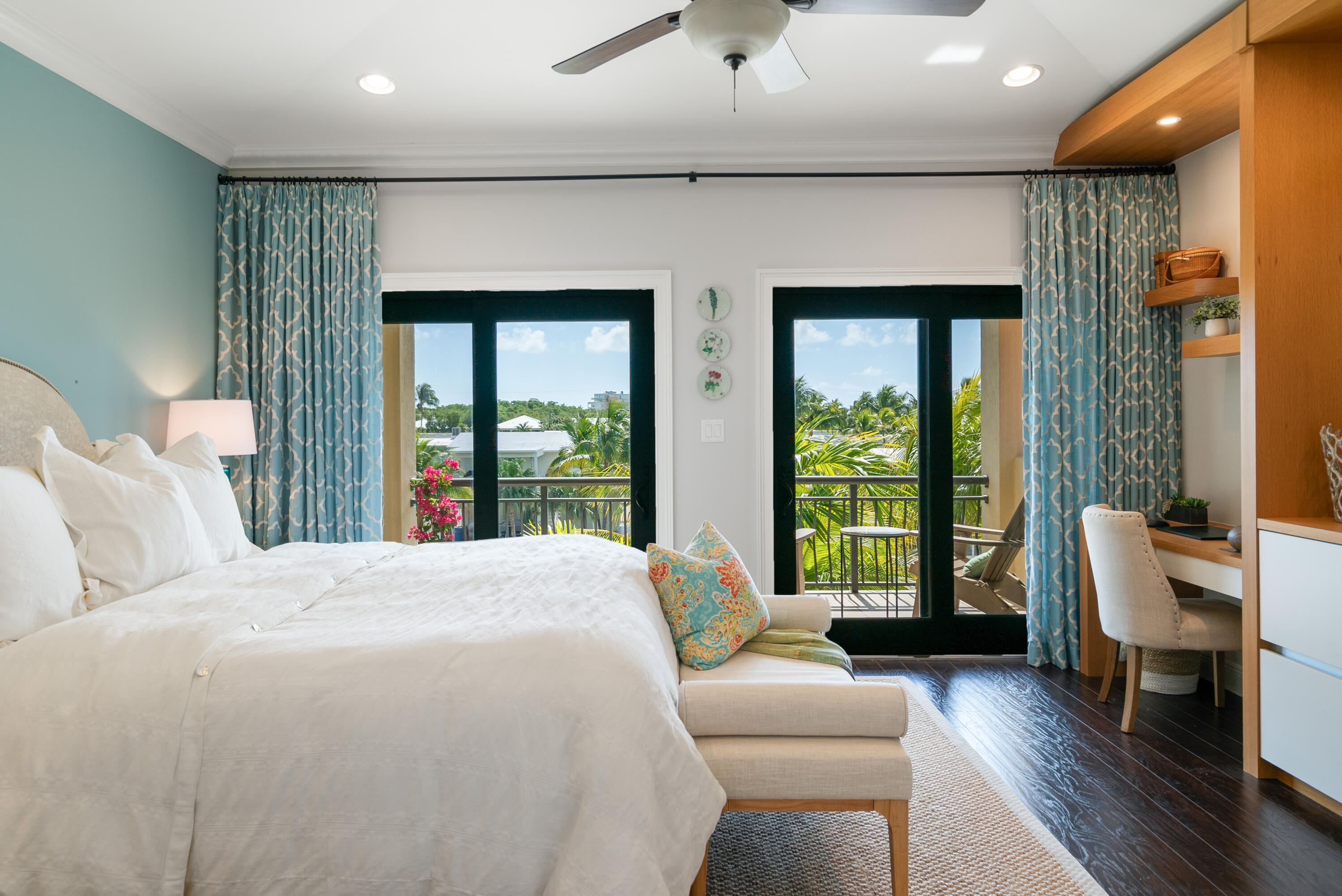 130 Harbor Drive Property Photo 28