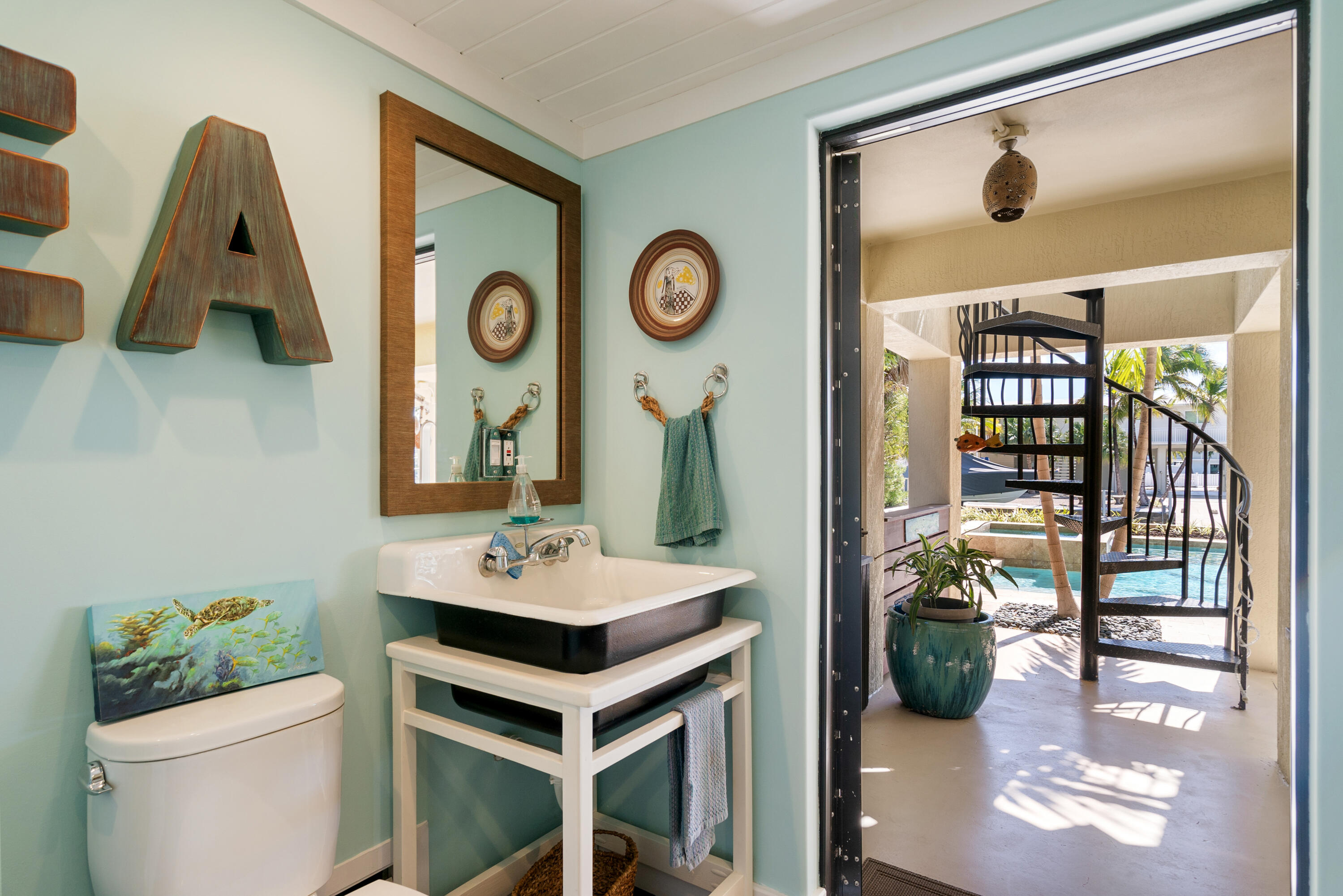 130 Harbor Drive Property Photo 43