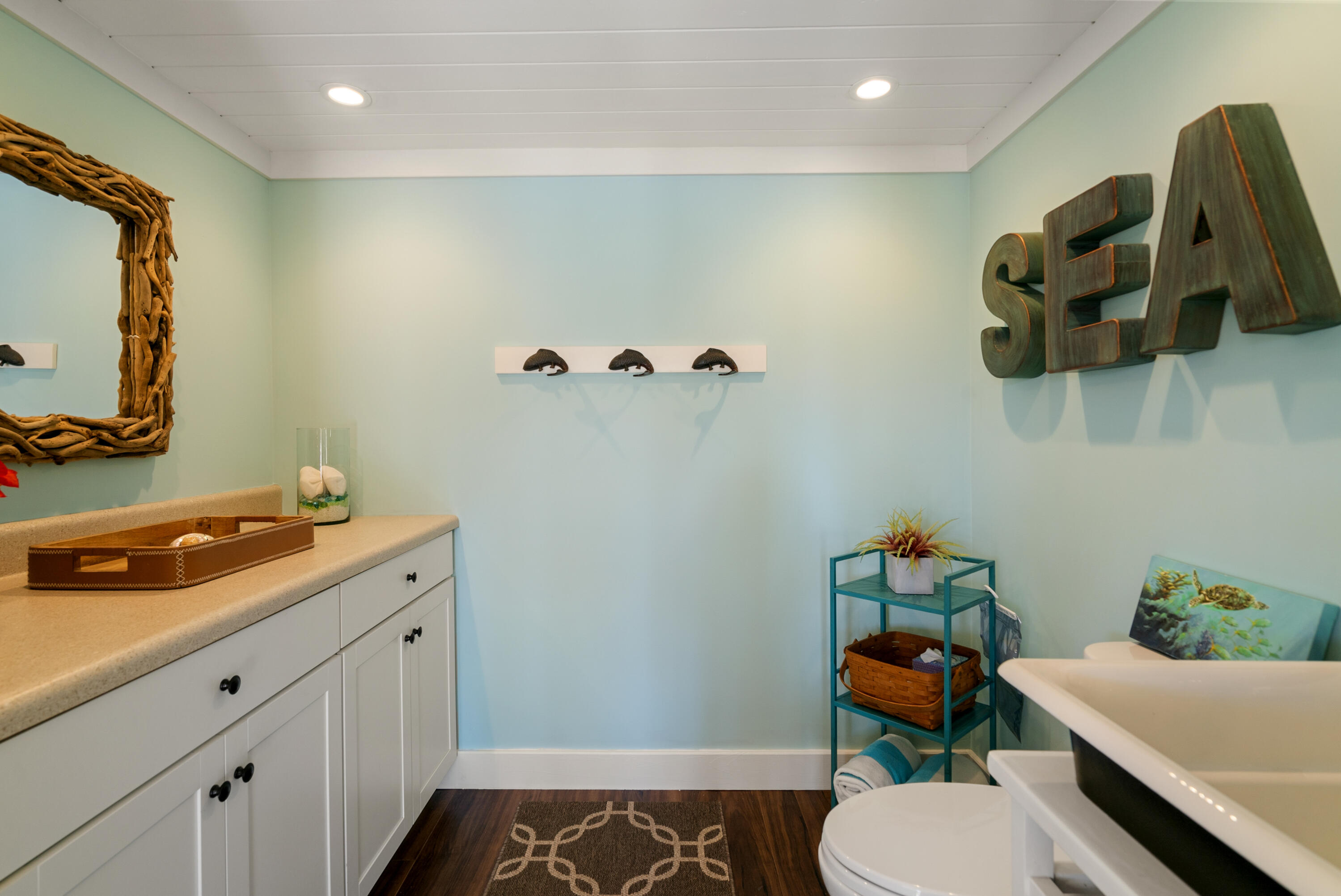 130 Harbor Drive Property Photo 44