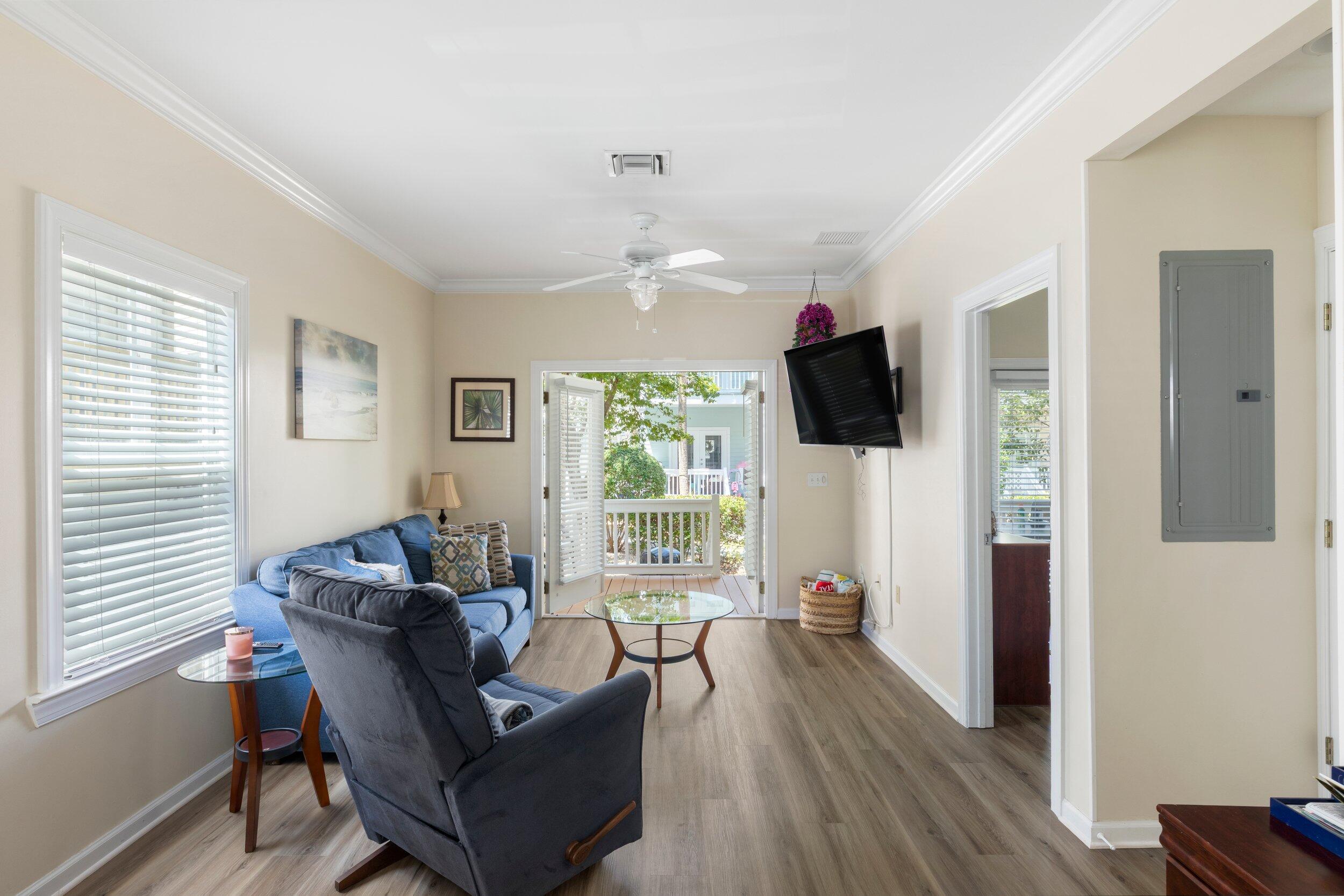 8 Coral Way Property Photo 4