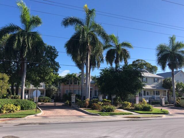 8 Coral Way Property Photo 34