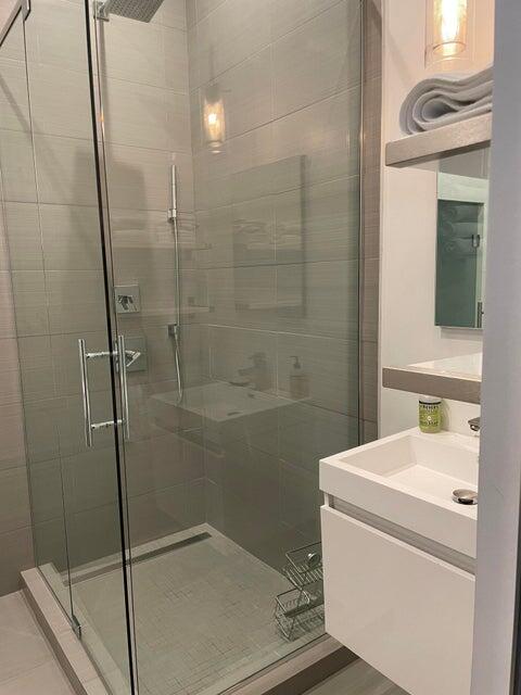 1114 White Street Property Photo 14