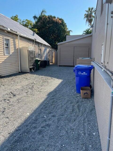 1114 White Street Property Photo 16
