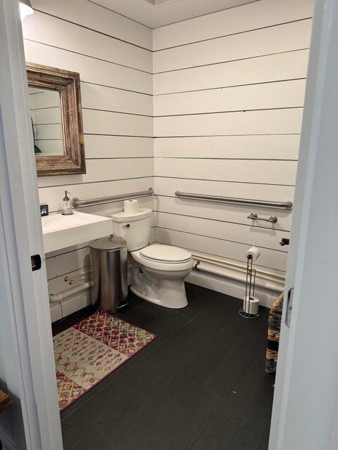 1114 White Street Property Photo 26