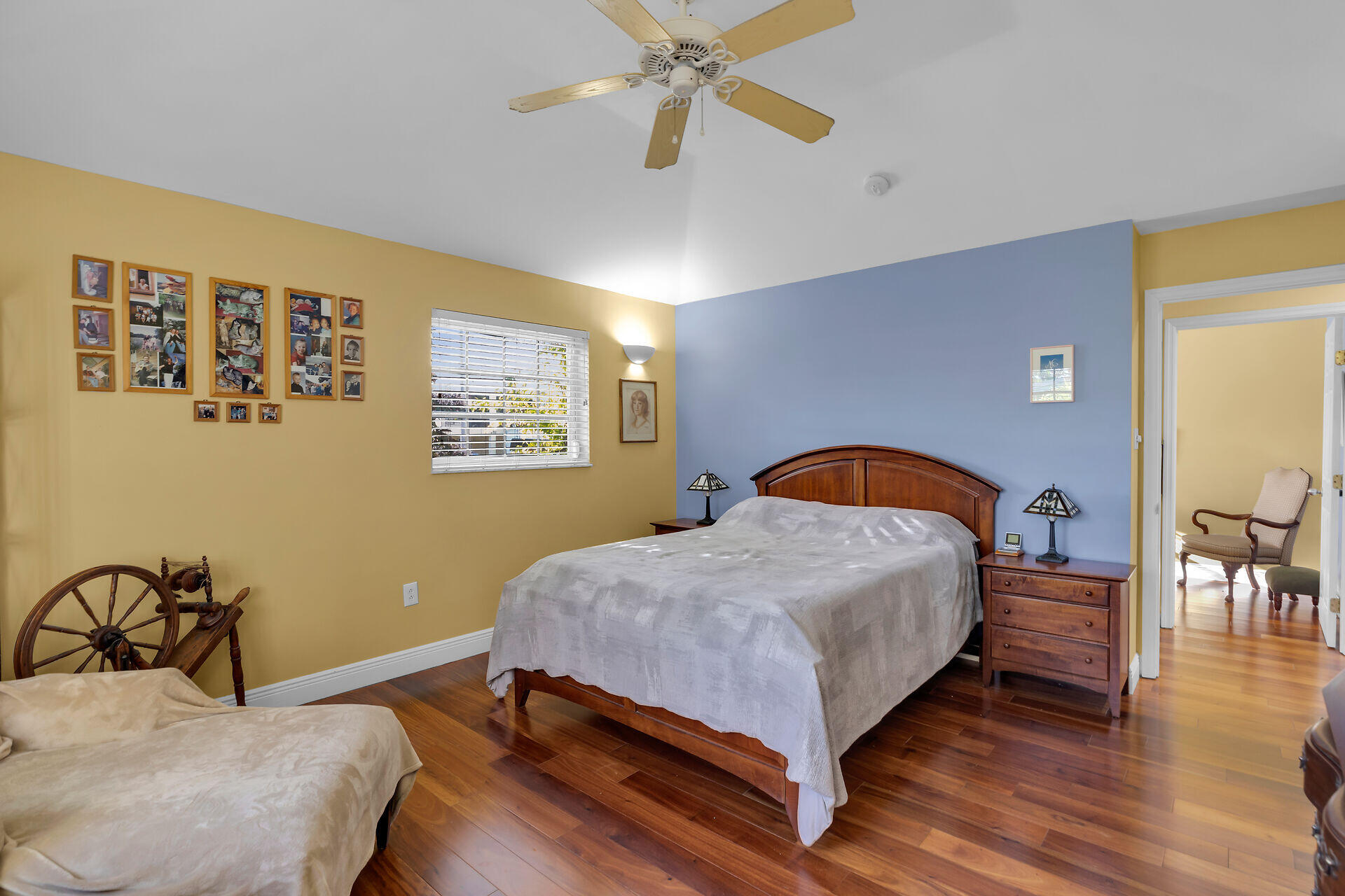 260 3rd Street Property Photo 19