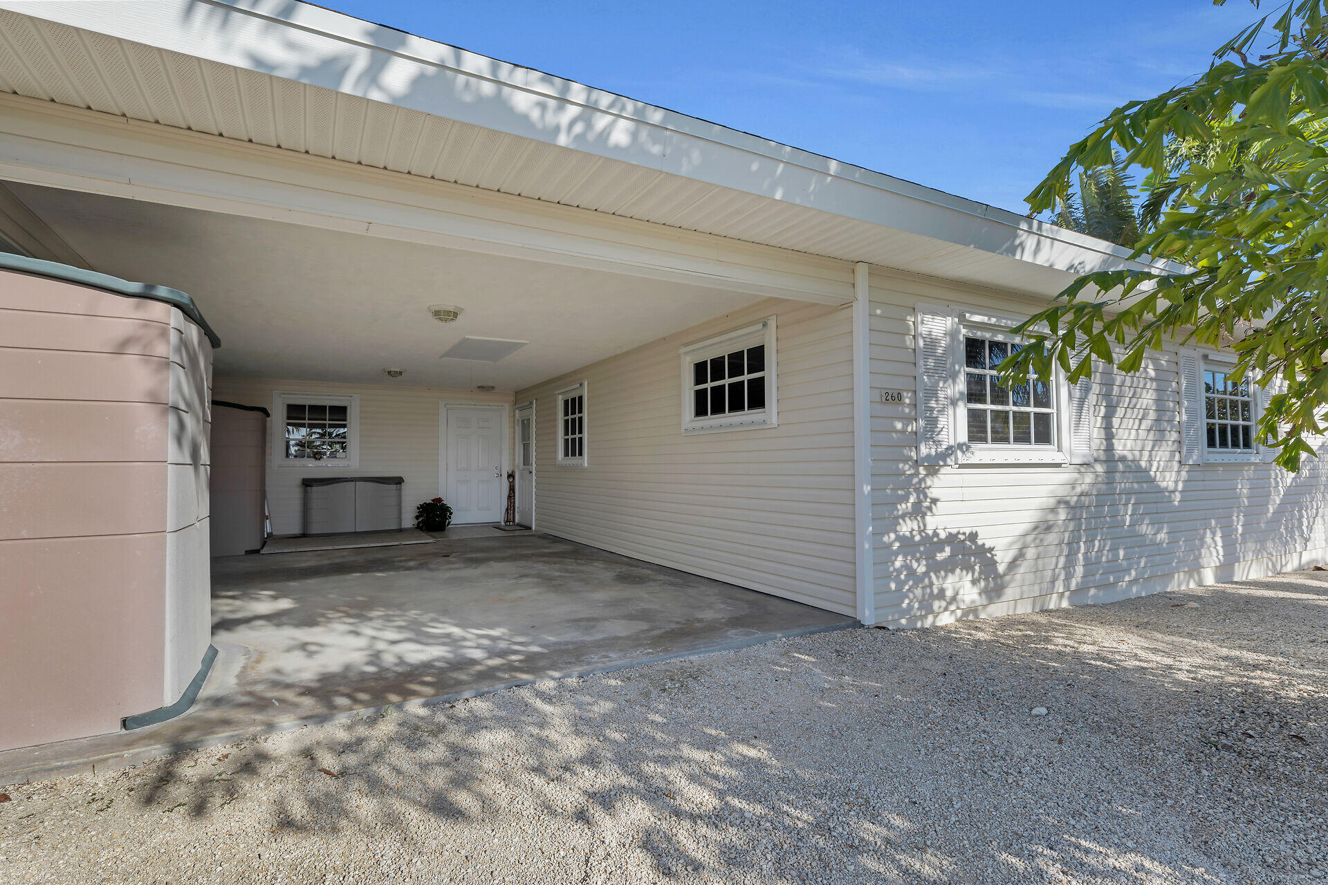 260 3rd Street Property Photo 31