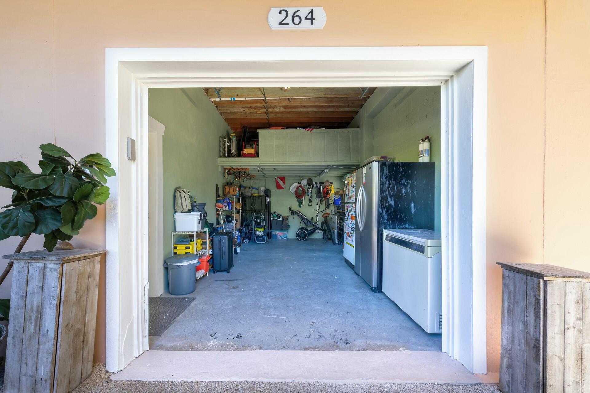 264 Lincoln Avenue Property Photo 43