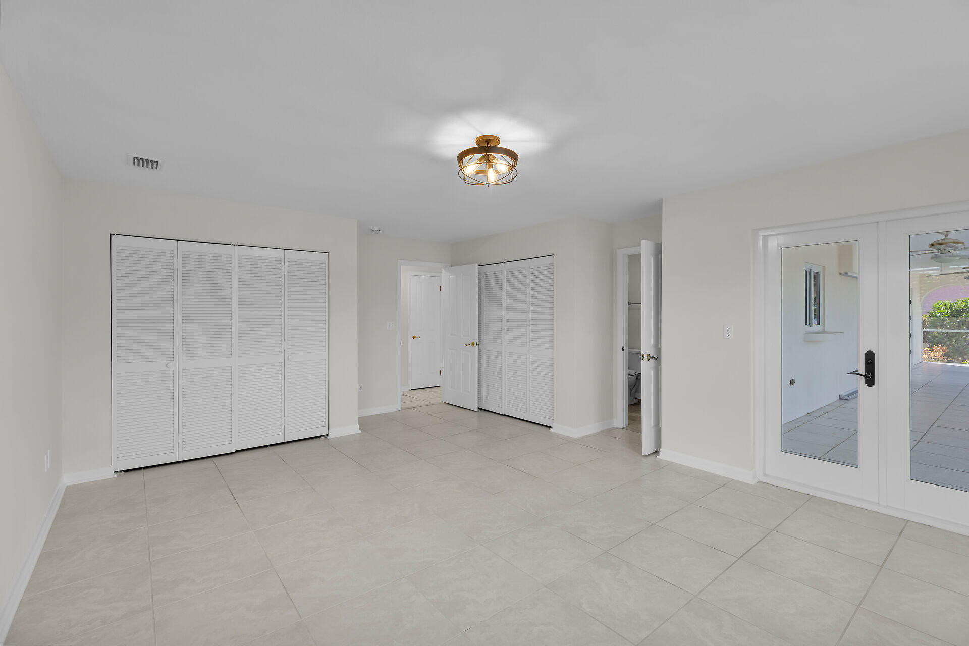 20841 W 8th Avenue Property Photo 12