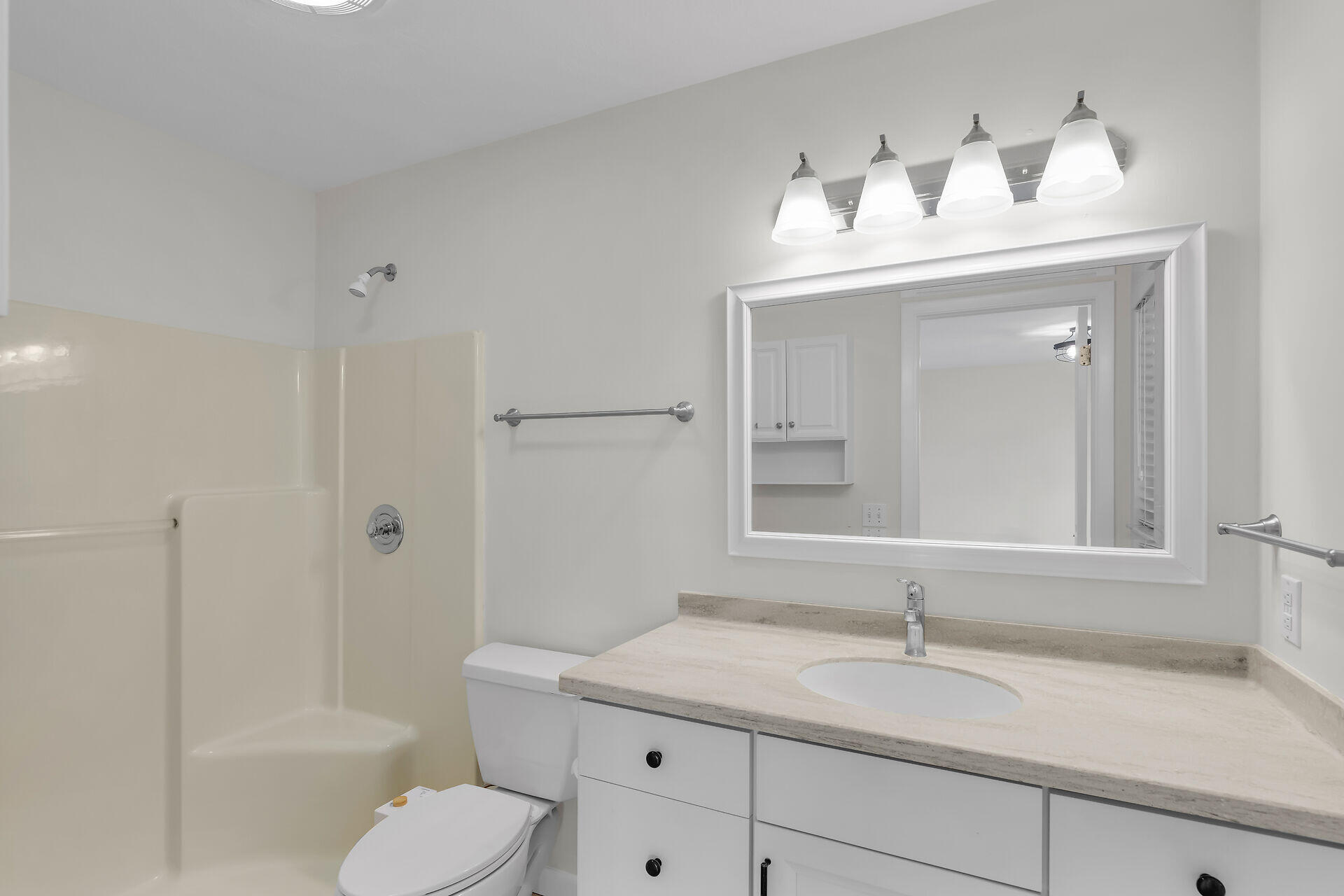 20841 W 8th Avenue Property Photo 13