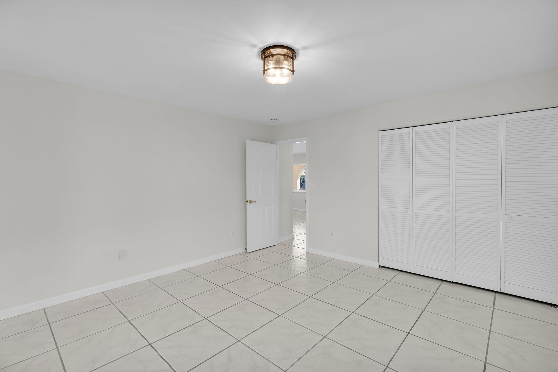 20841 W 8th Avenue Property Photo 19