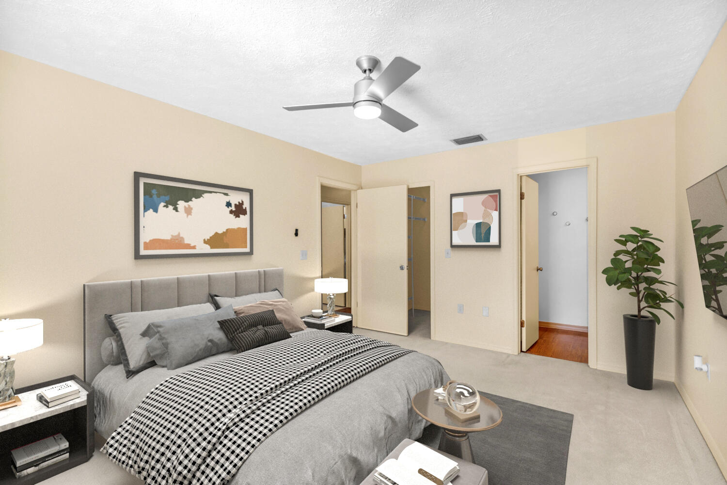 370 Cocoanut Avenue Property Photo 6