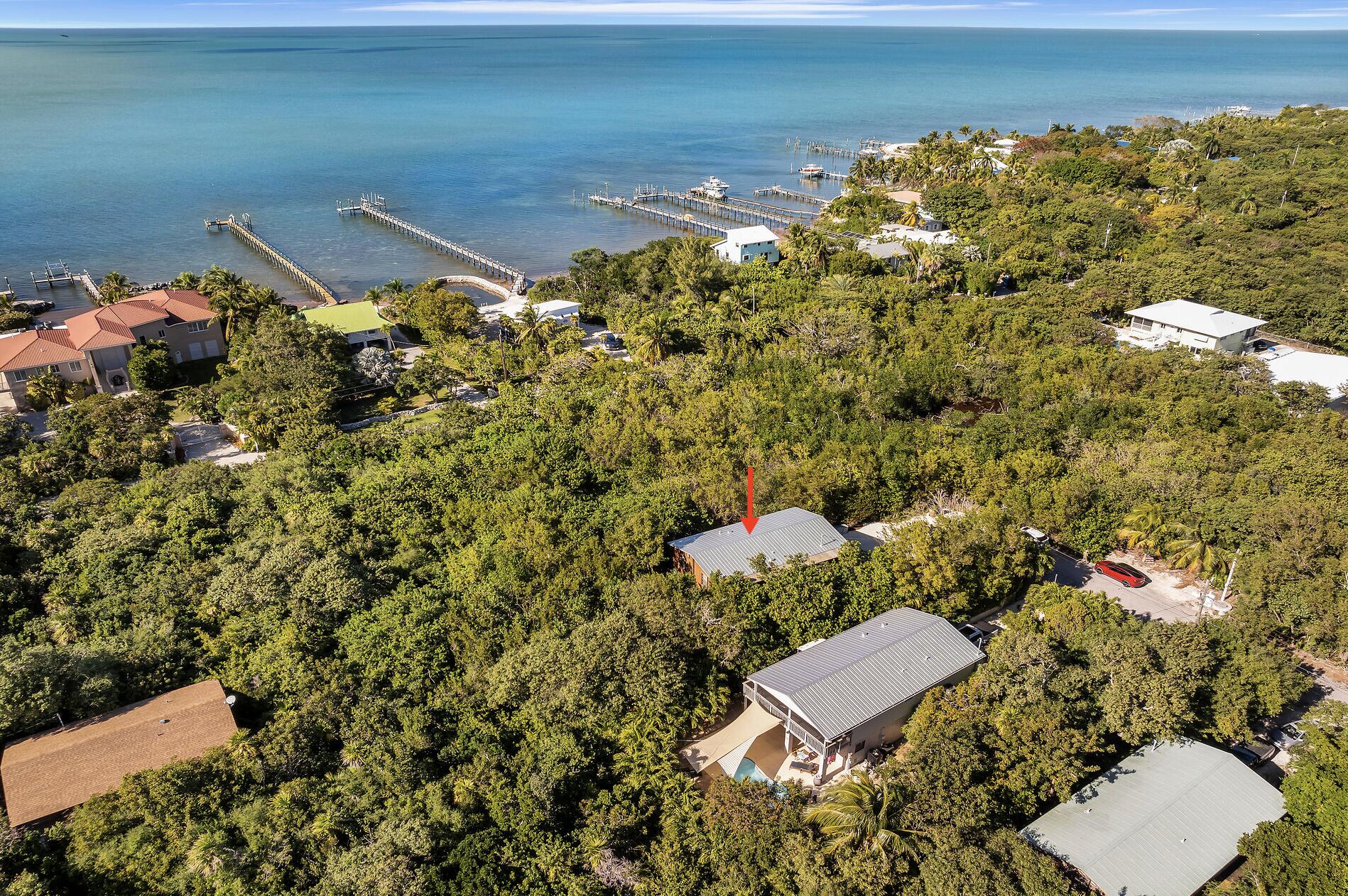 370 Cocoanut Avenue Property Photo 16
