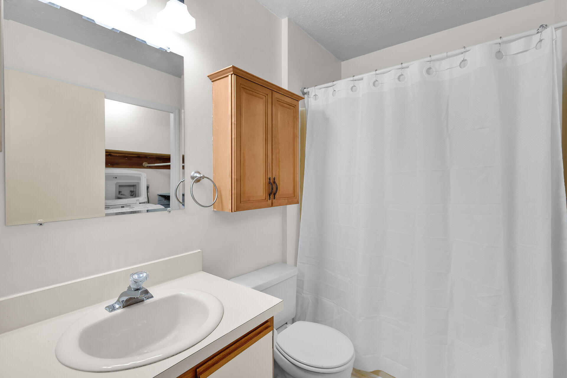 370 Cocoanut Avenue Property Photo 32