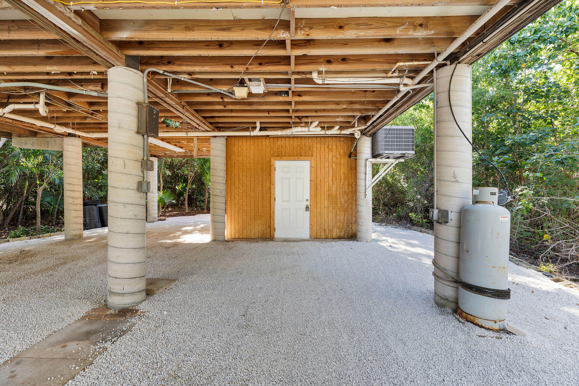 370 Cocoanut Avenue Property Photo 38