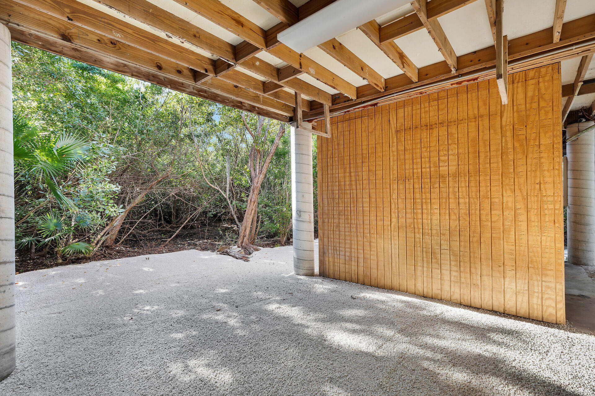 370 Cocoanut Avenue Property Photo 39