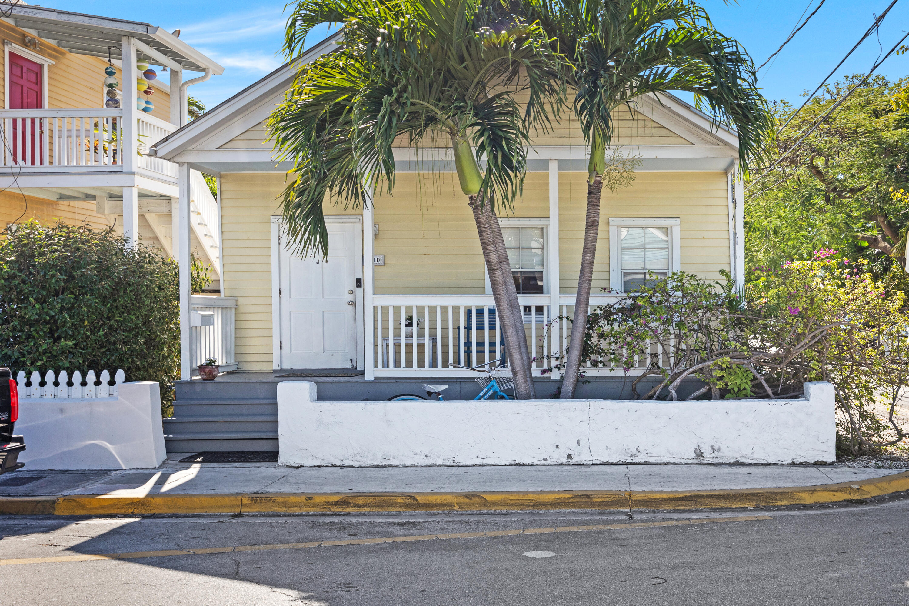 900 Thomas Street Property Photo