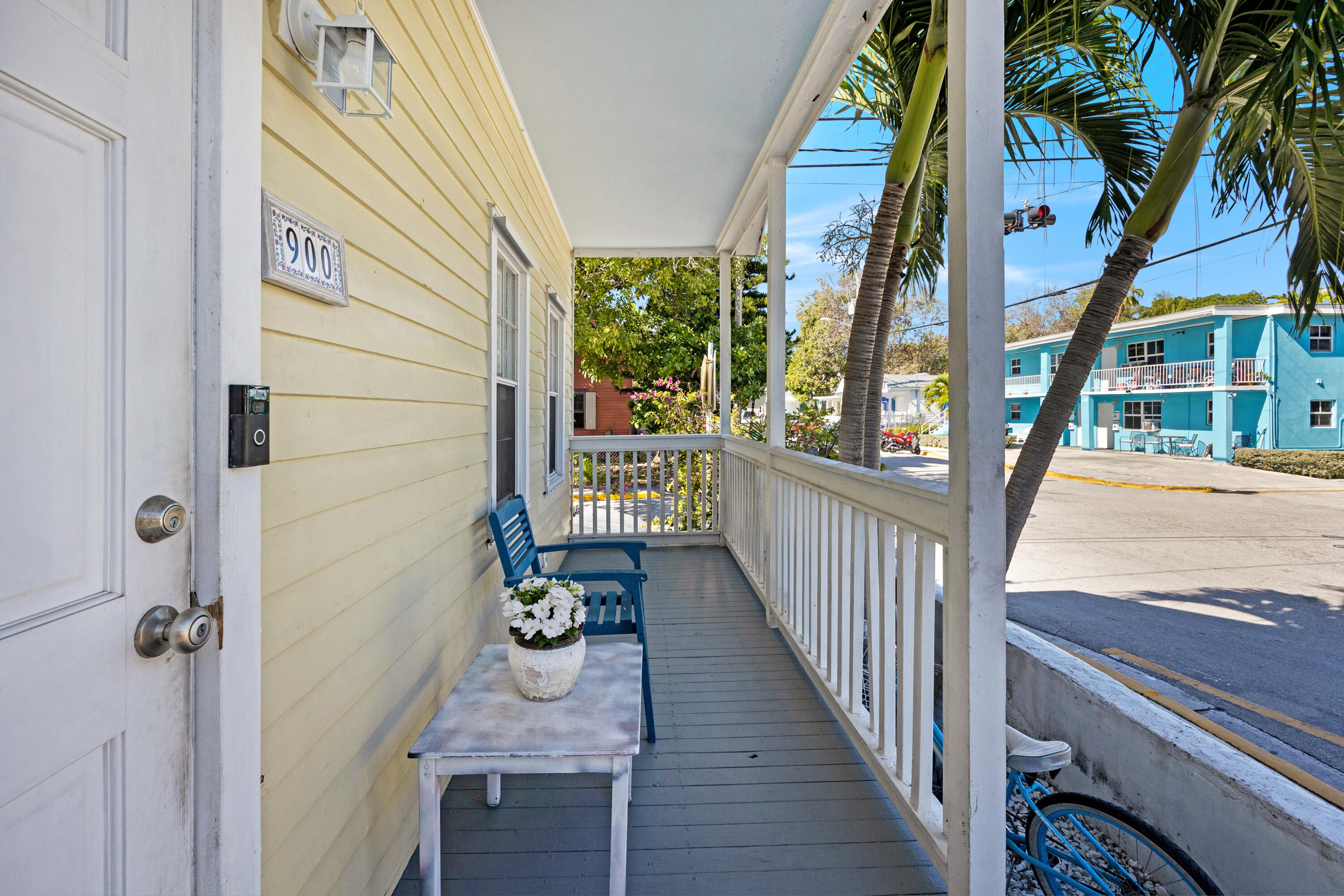 900 Thomas Street Property Photo 4