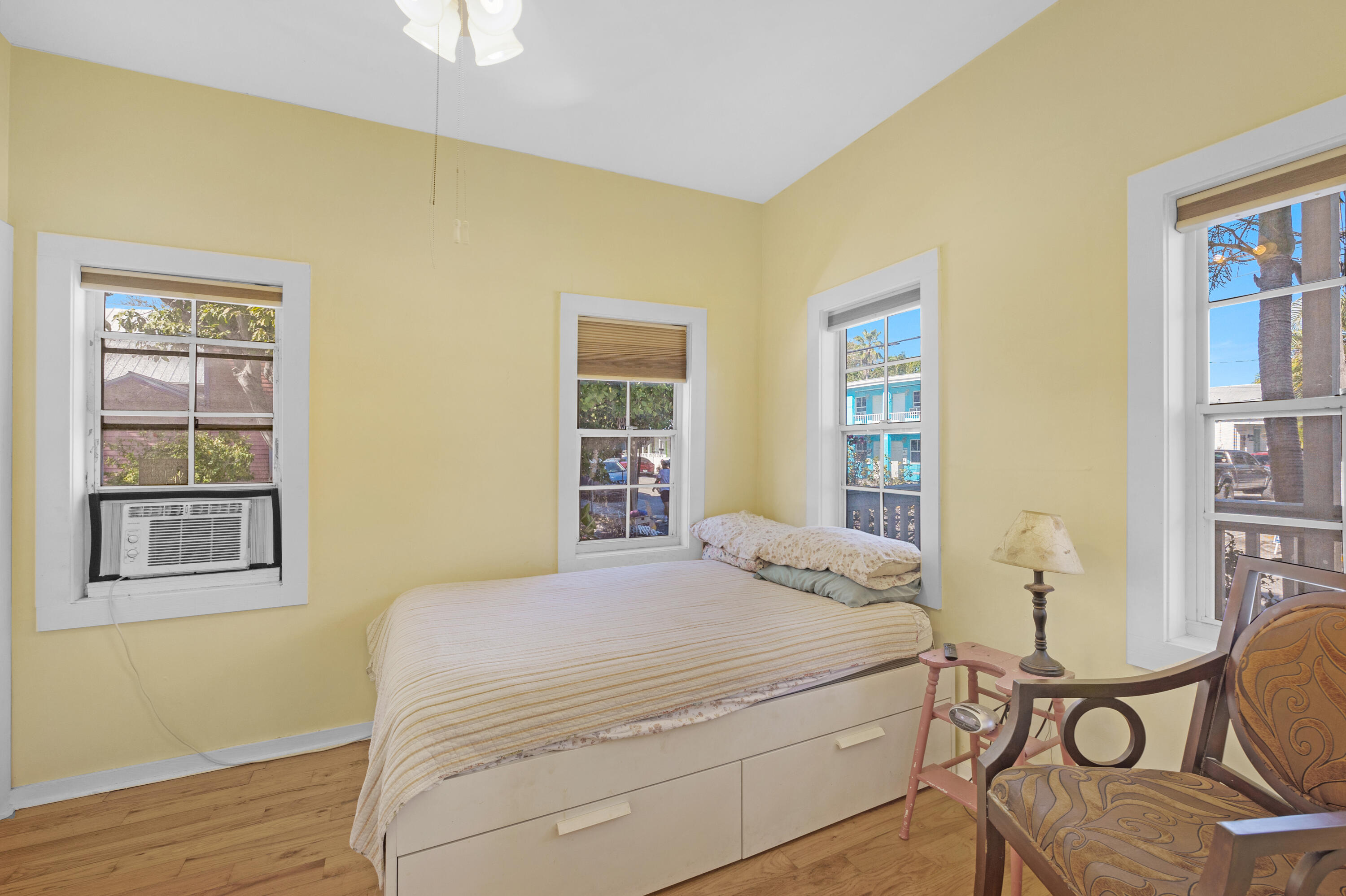 900 Thomas Street Property Photo 15