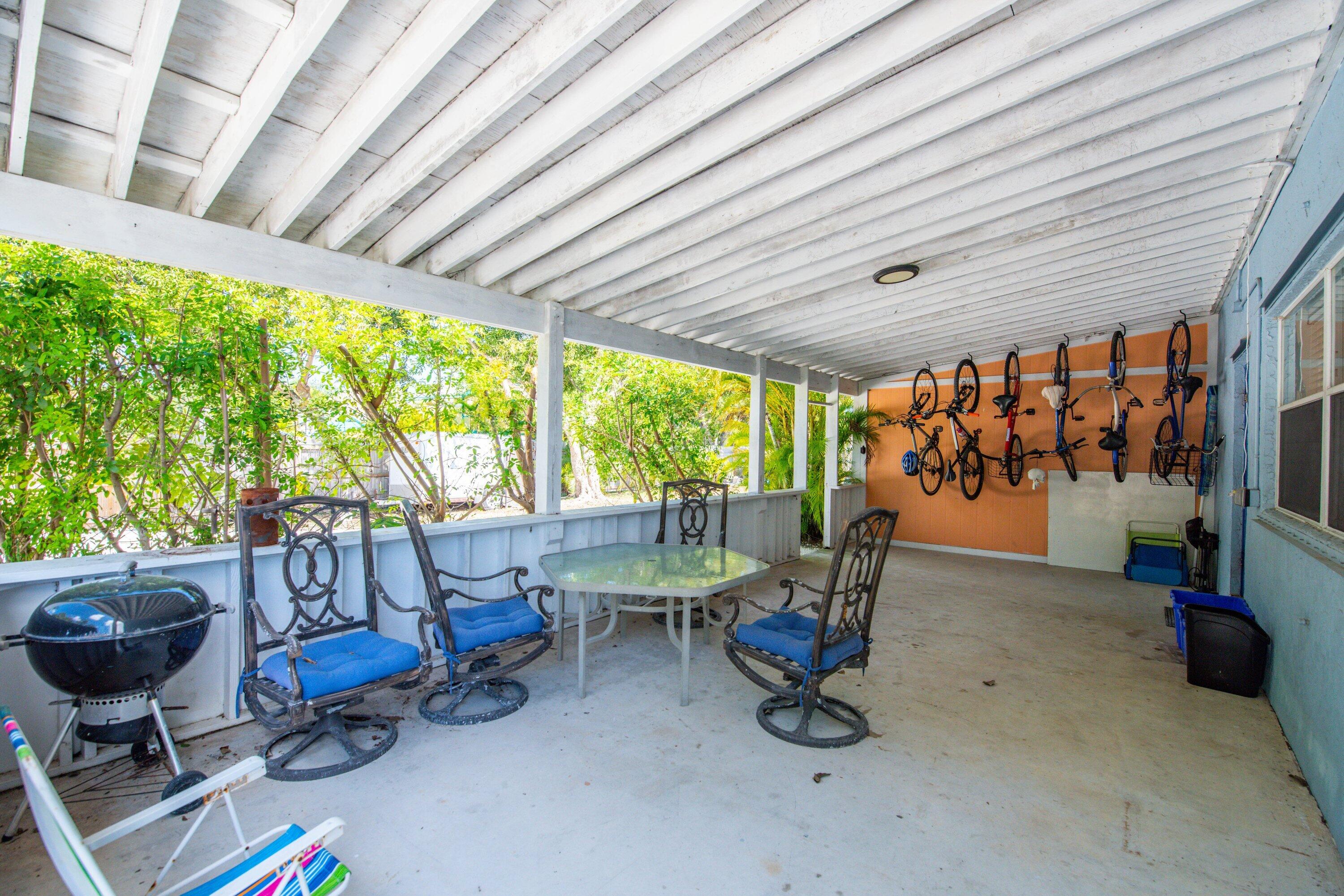 30830 Watson Boulevard Property Photo 9