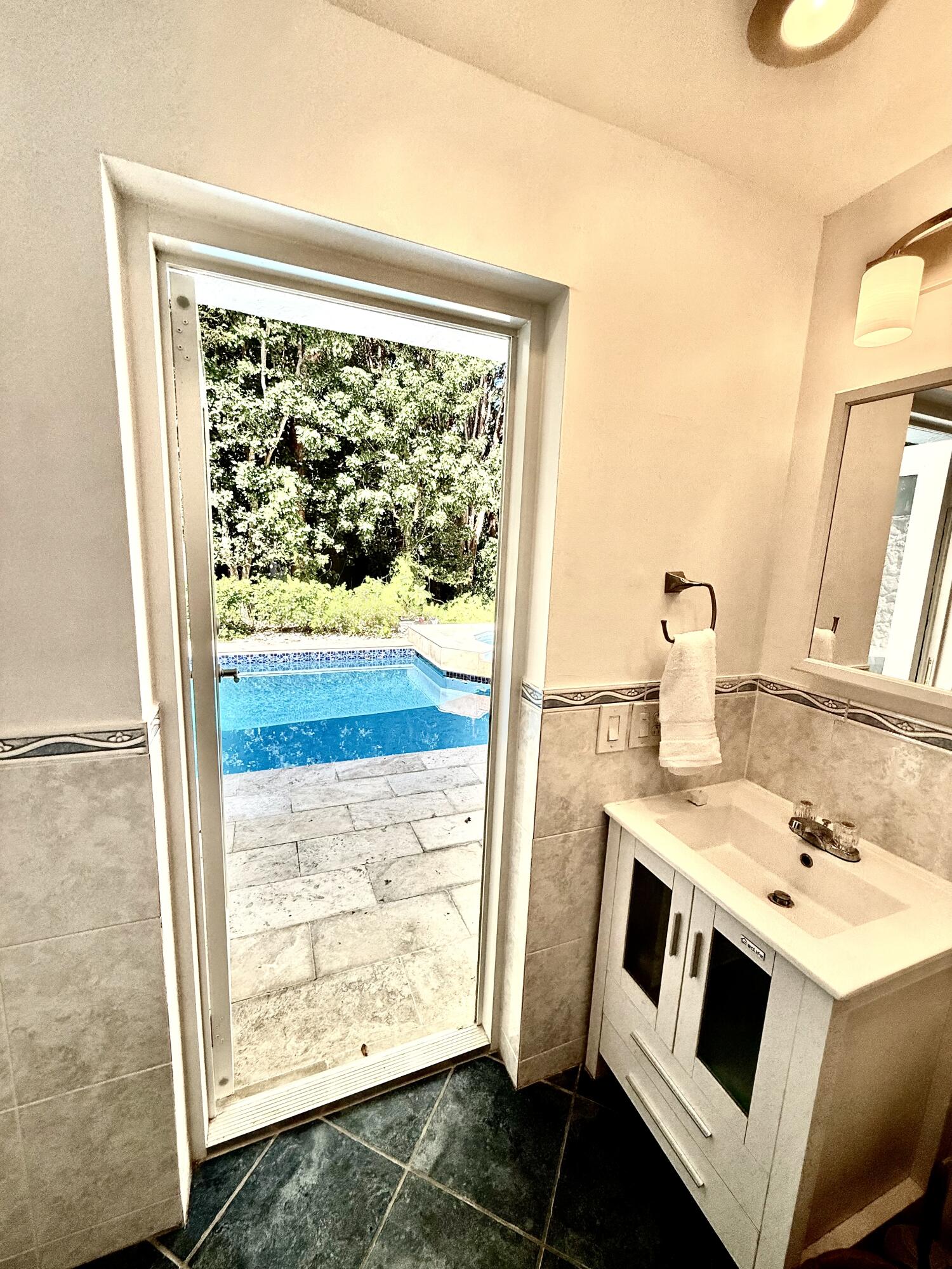 55 Harbor Drive Property Photo 12