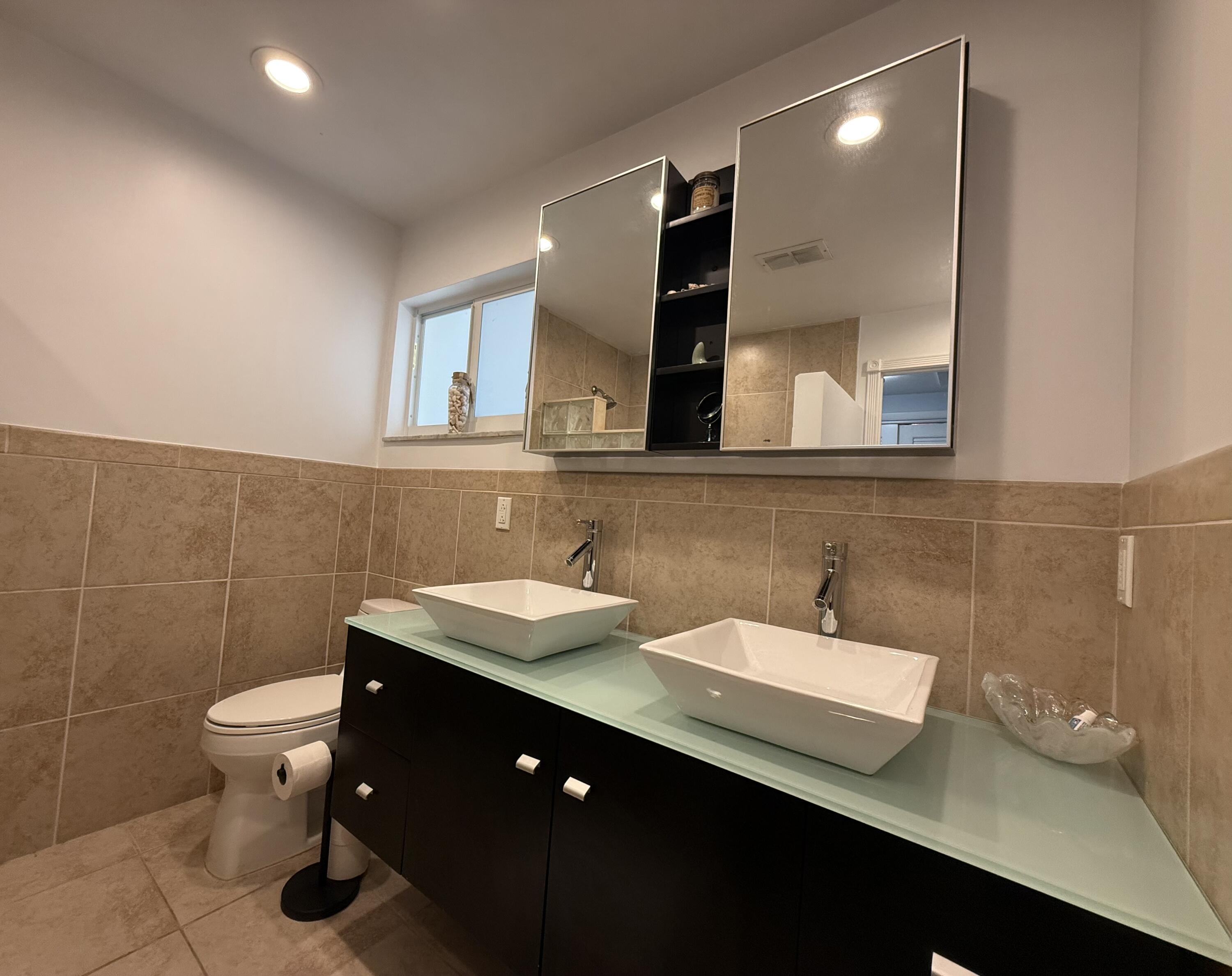 55 Harbor Drive Property Photo 16