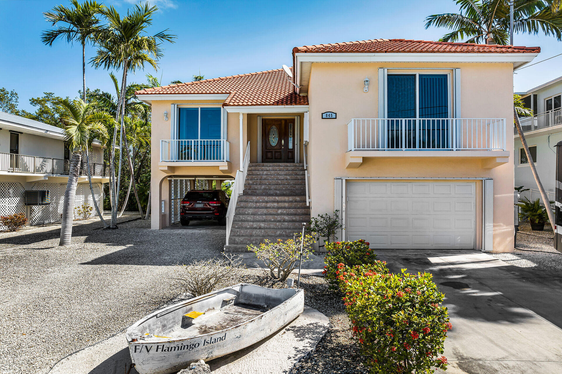 845 E Copa D Oro Property Photo 4
