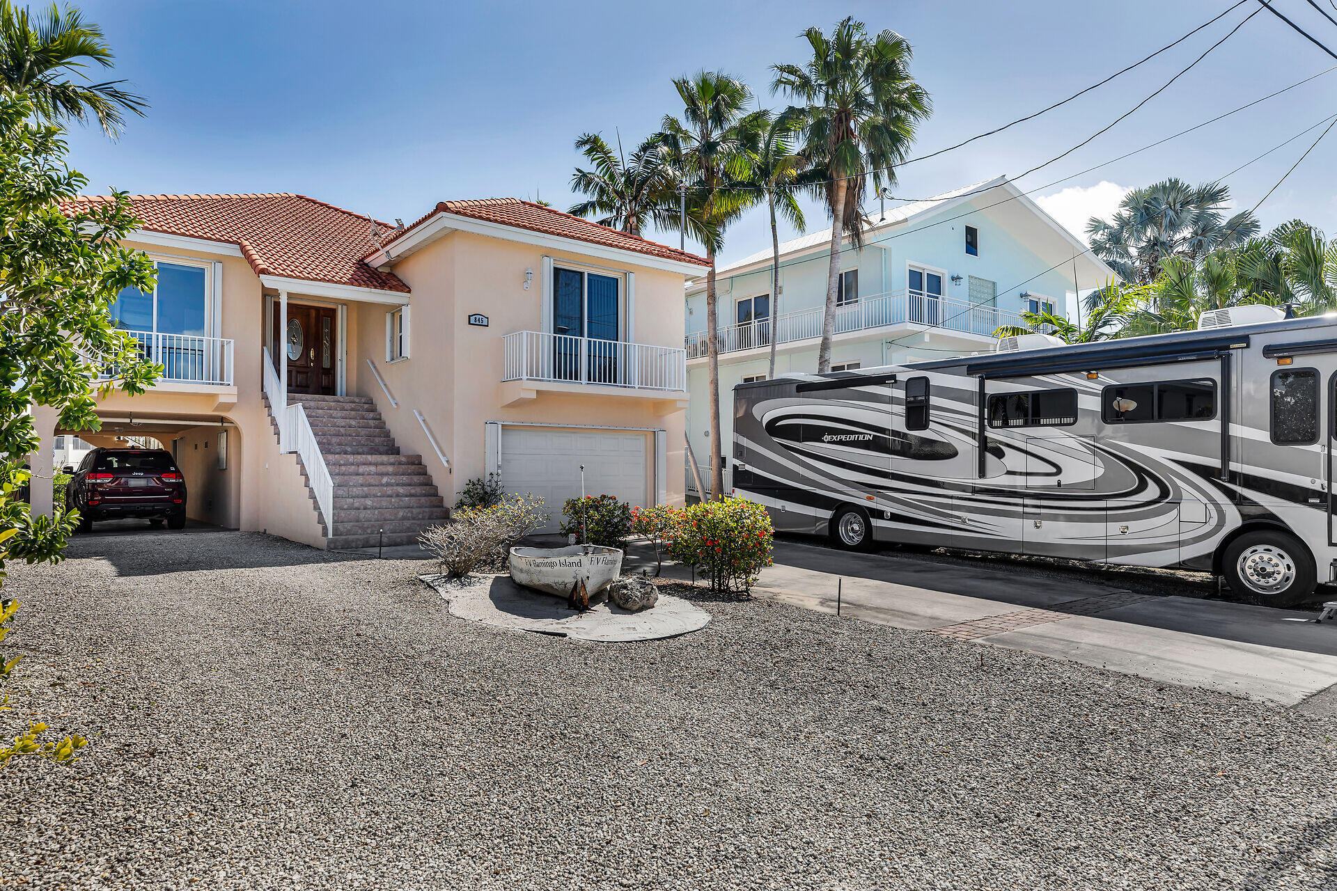 845 E Copa D Oro Property Photo 5