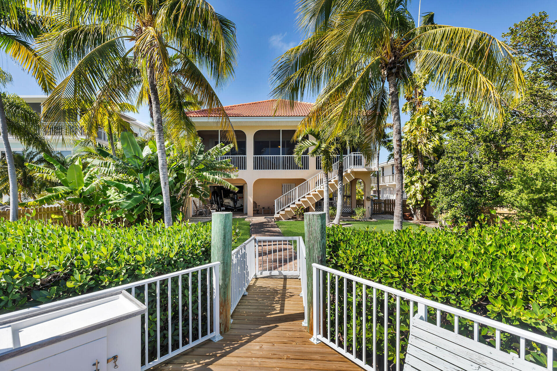 845 E Copa D Oro Property Photo 6