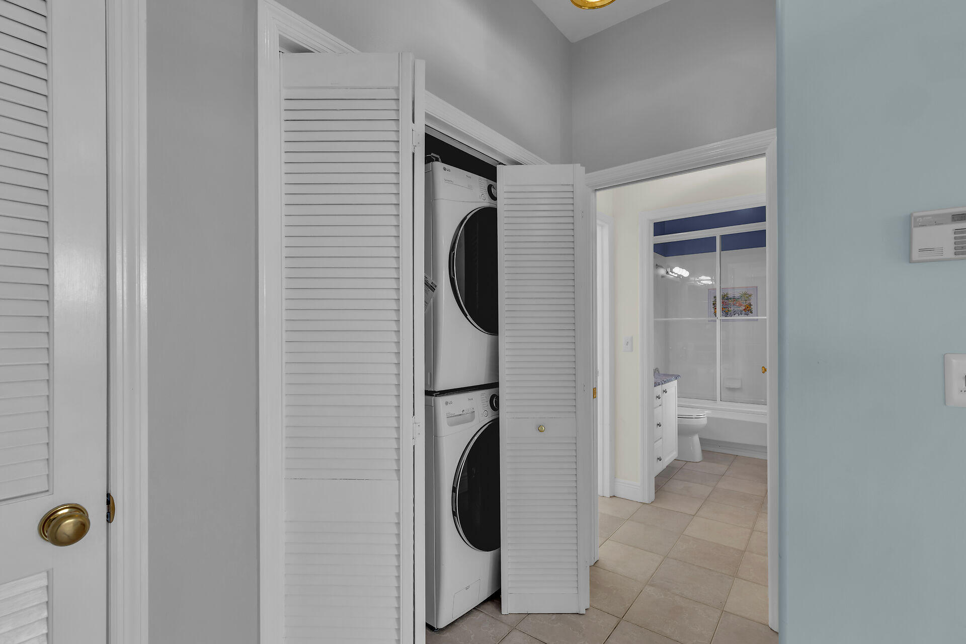 845 E Copa D Oro Property Photo 32