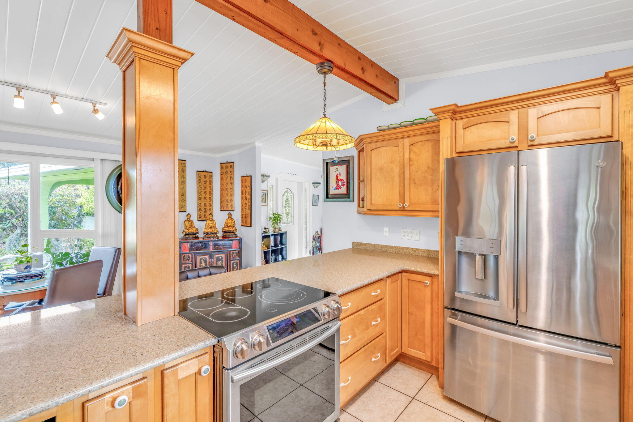 1068 E Buttonwood Drive Property Photo 8