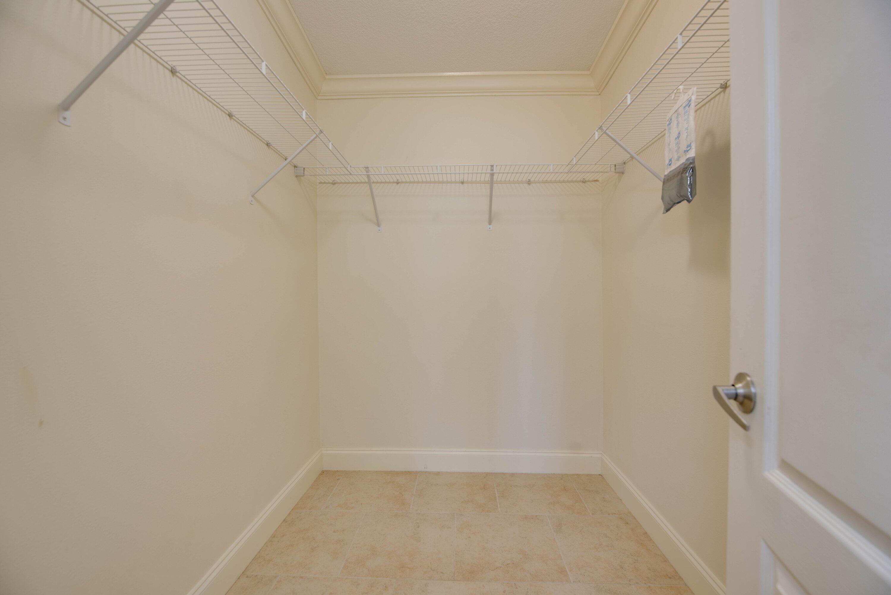 786 Jamaica Lane Property Photo 15