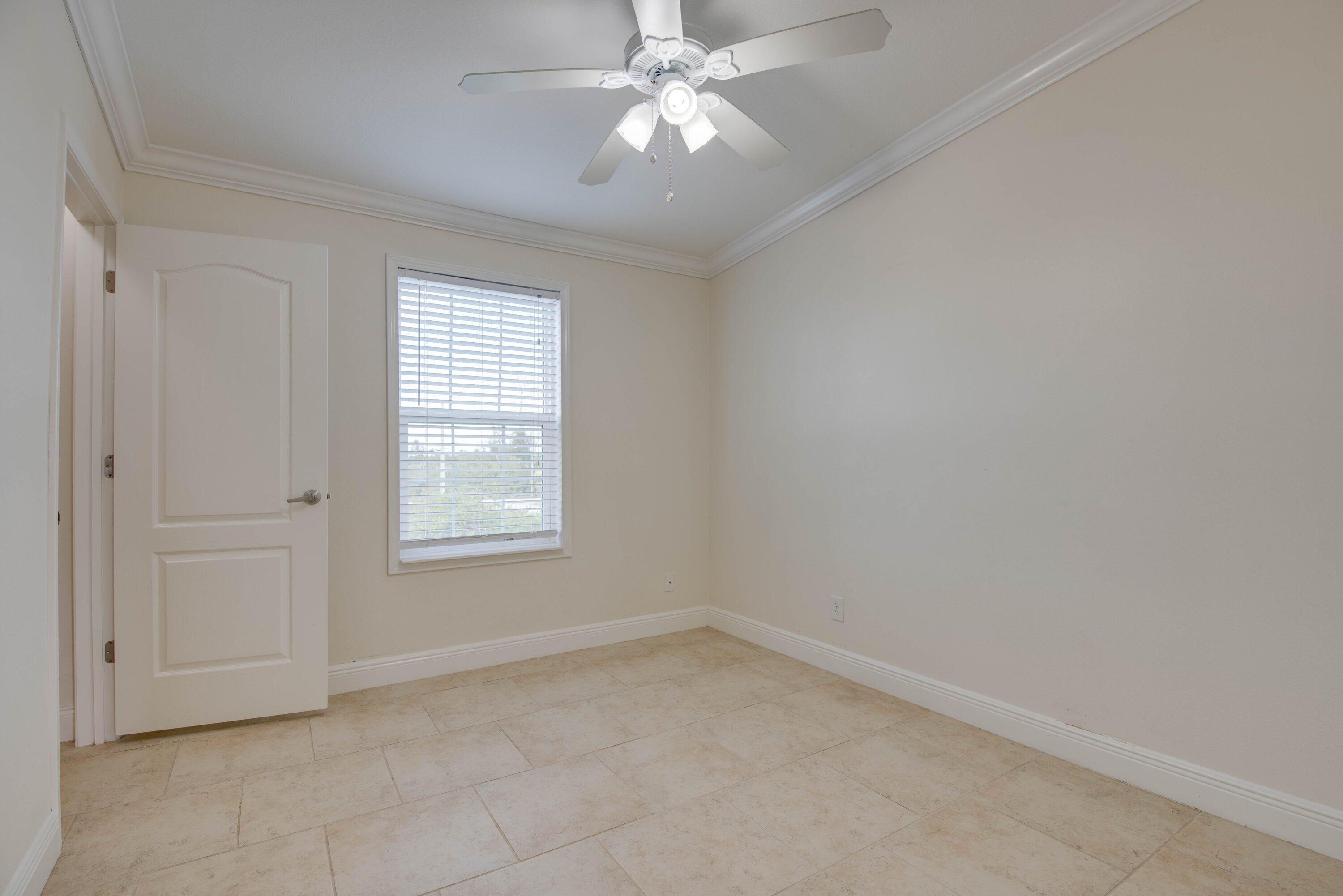 786 Jamaica Lane Property Photo 16