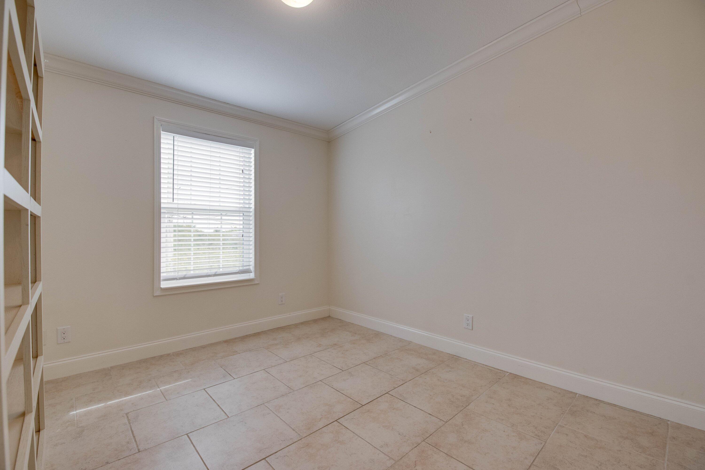 786 Jamaica Lane Property Photo 18