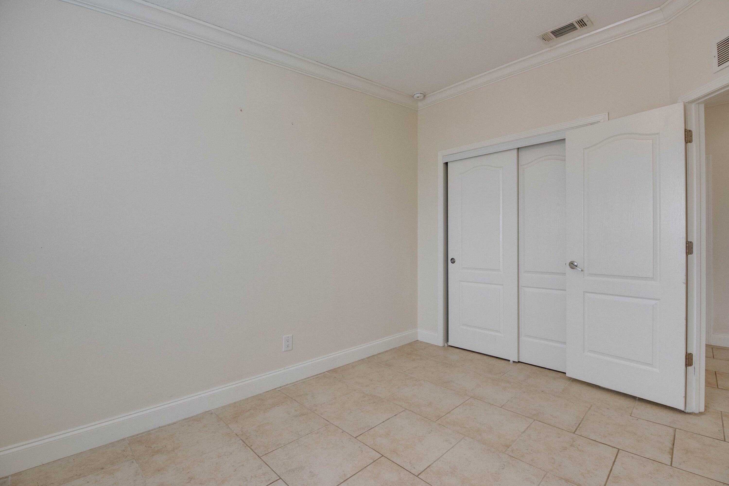 786 Jamaica Lane Property Photo 19