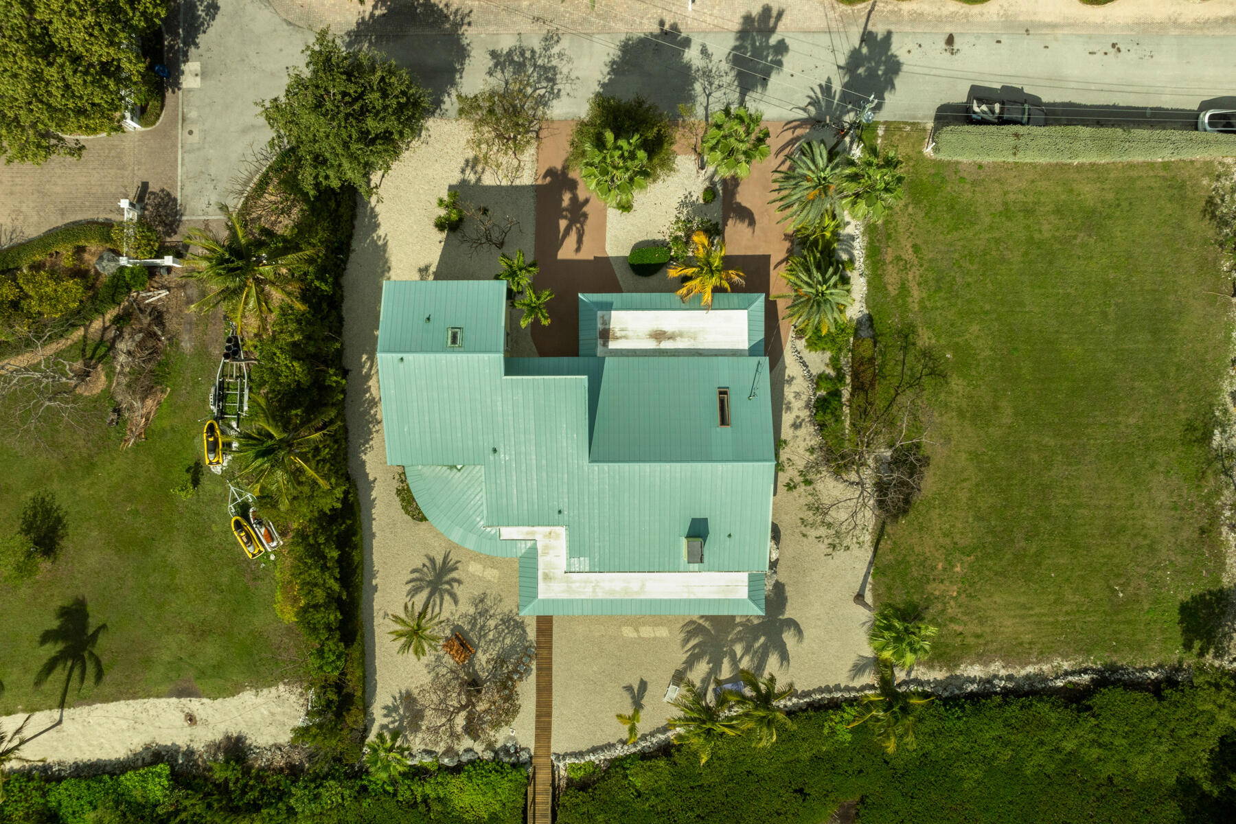 120 Pirates Cove Drive Property Photo 14