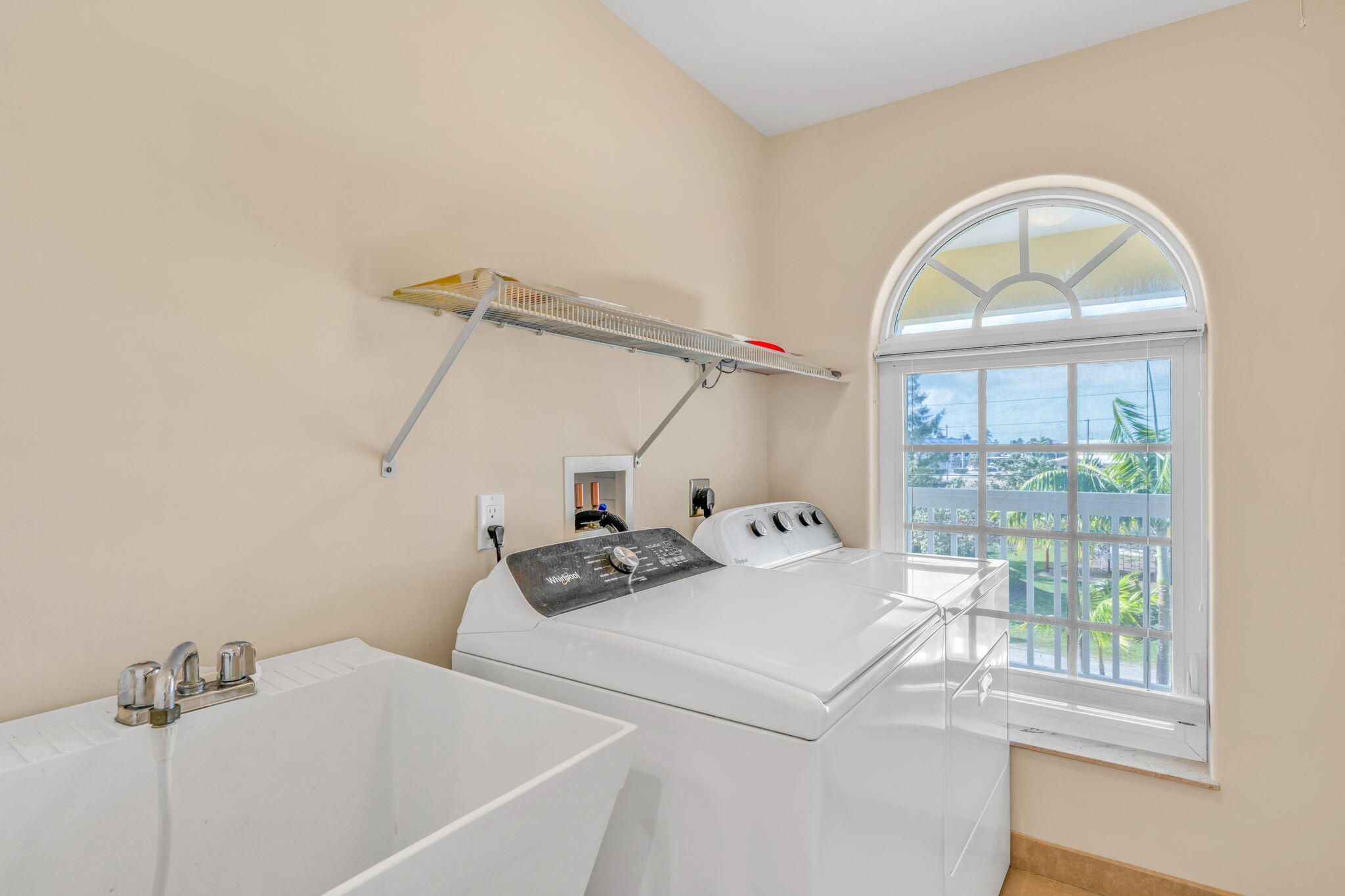160 1st Street Property Photo 48