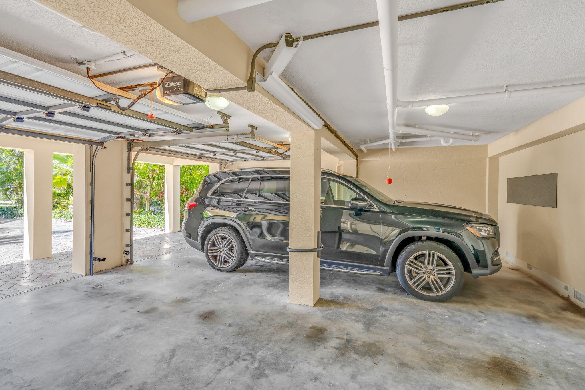 160 1st Street Property Photo 57