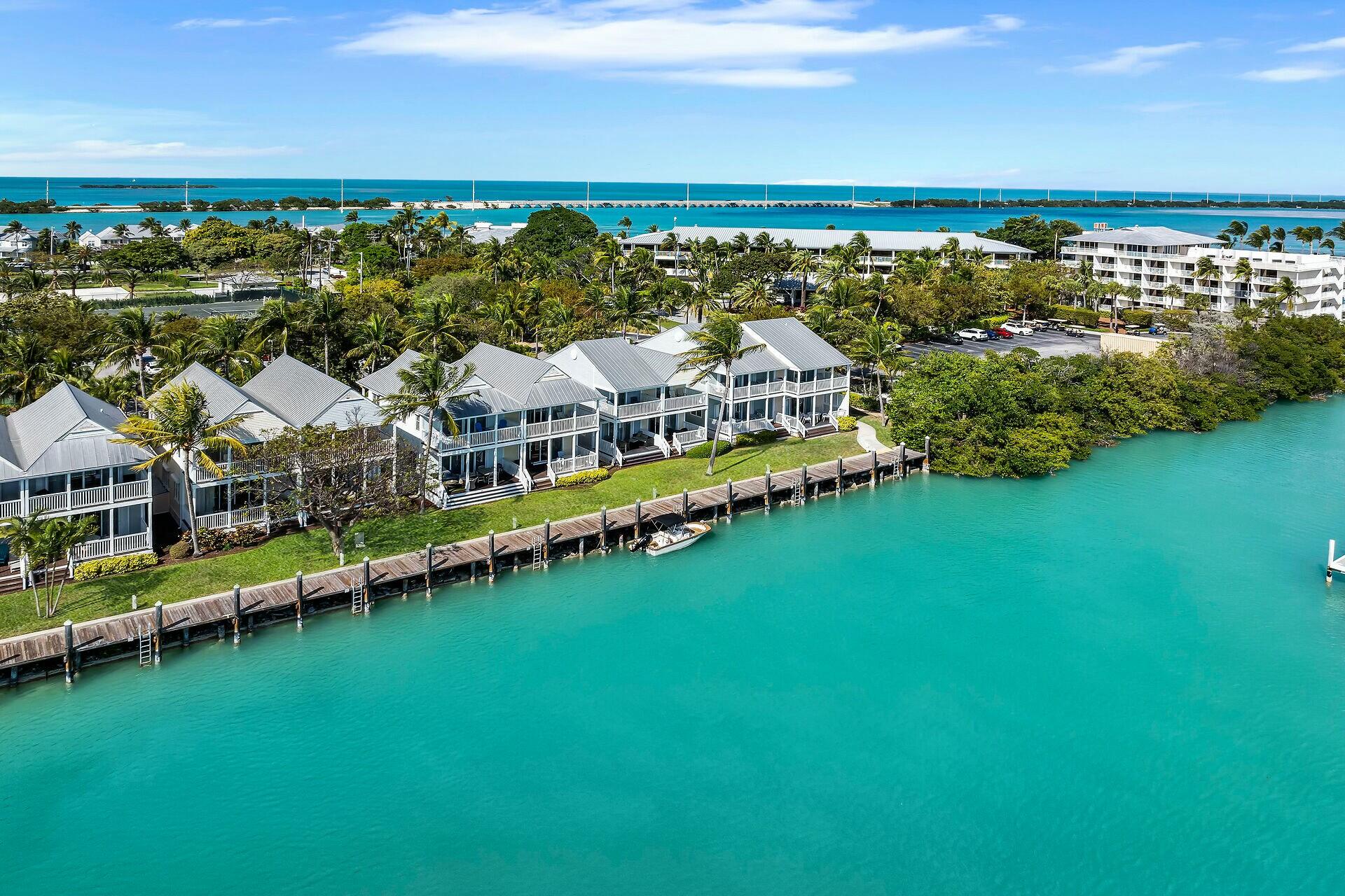 7084 Hawks Cay Boulevard Property Photo 5