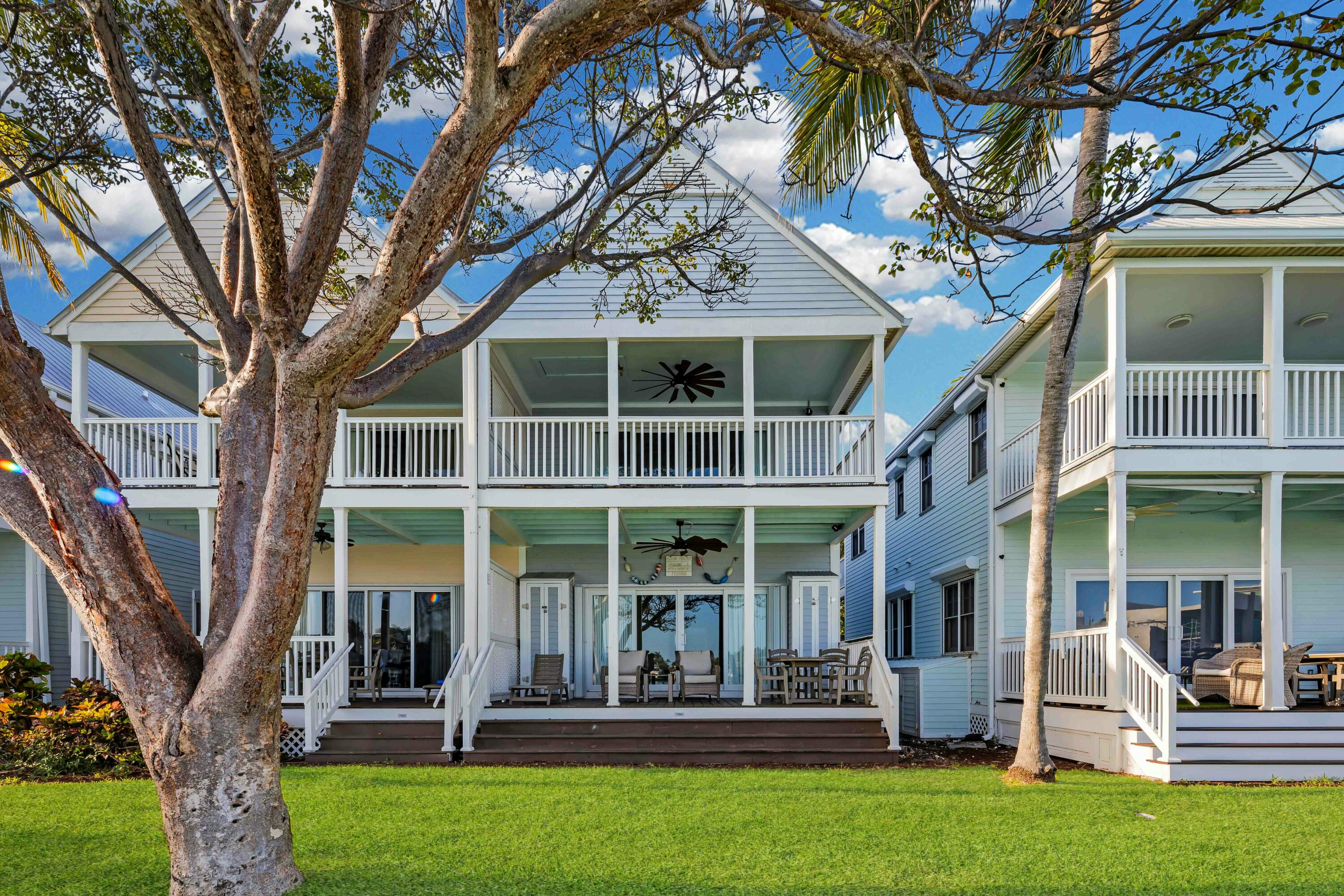7084 Hawks Cay Boulevard Property Photo 9