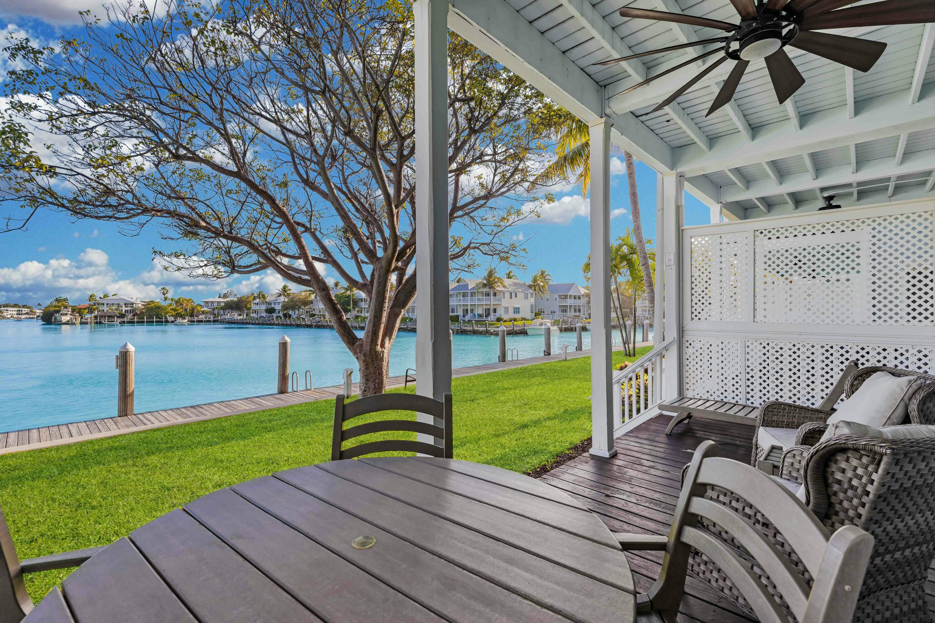 7084 Hawks Cay Boulevard Property Photo 24