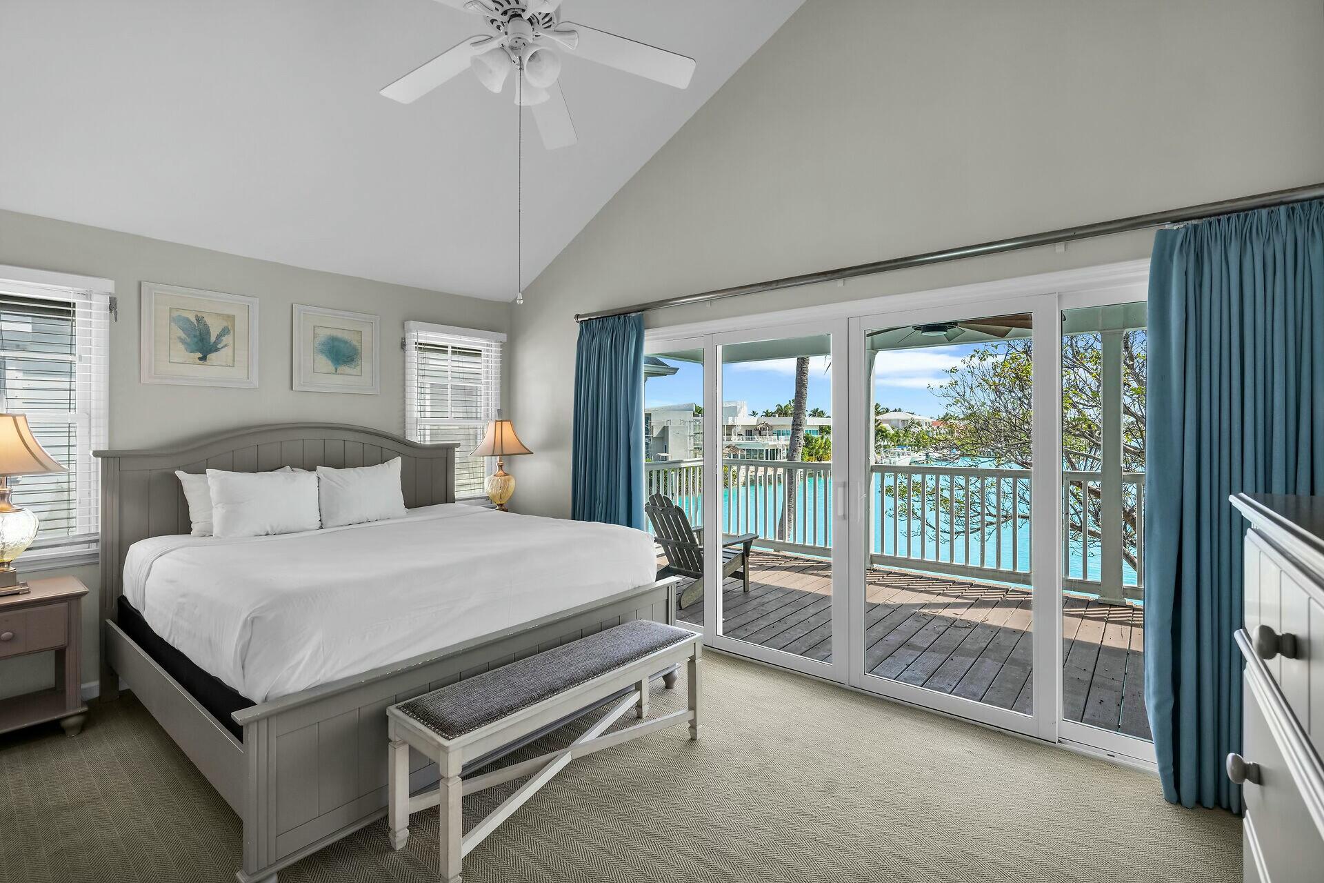 7084 Hawks Cay Boulevard Property Photo 27