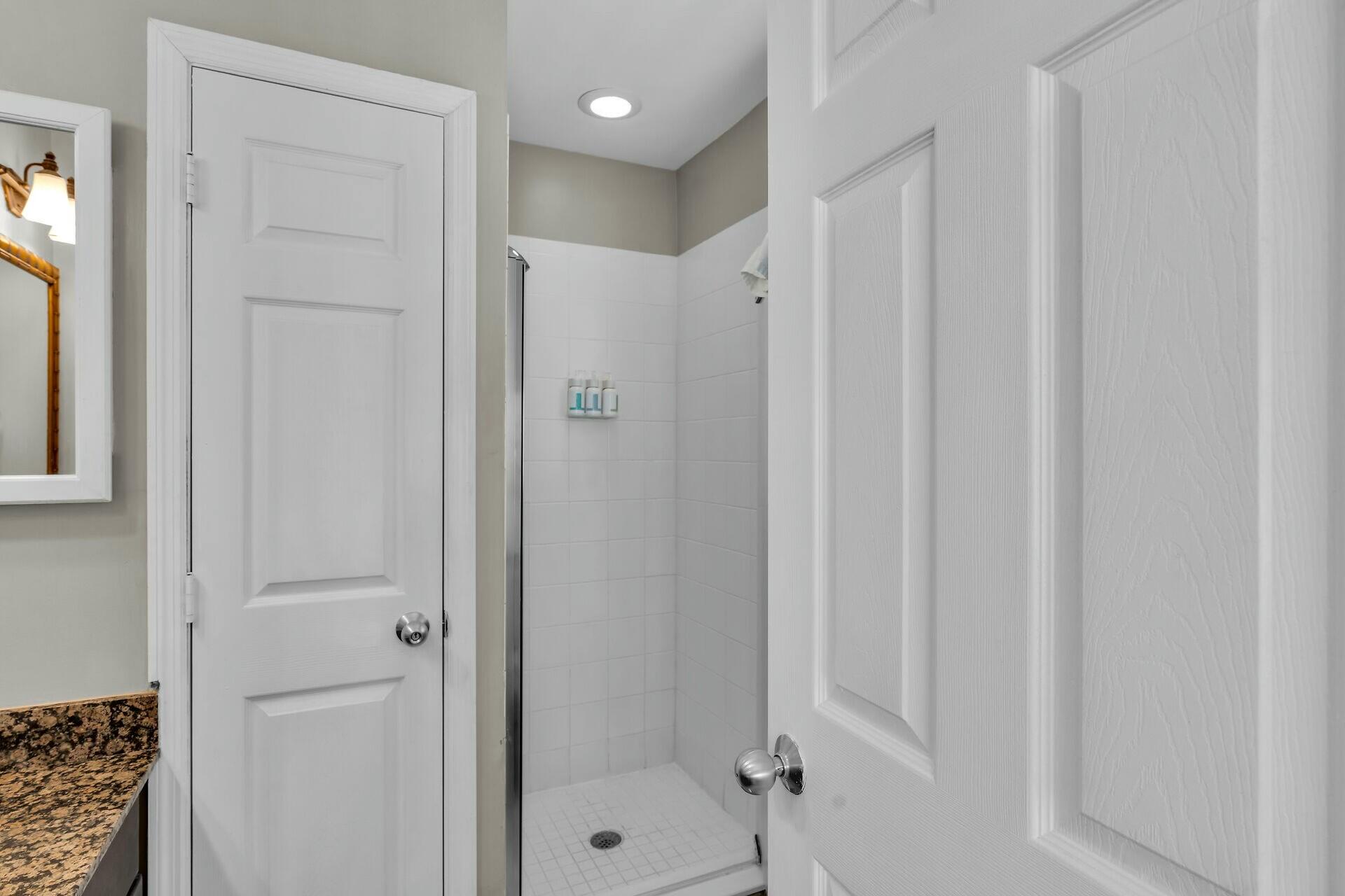 7084 Hawks Cay Boulevard Property Photo 31