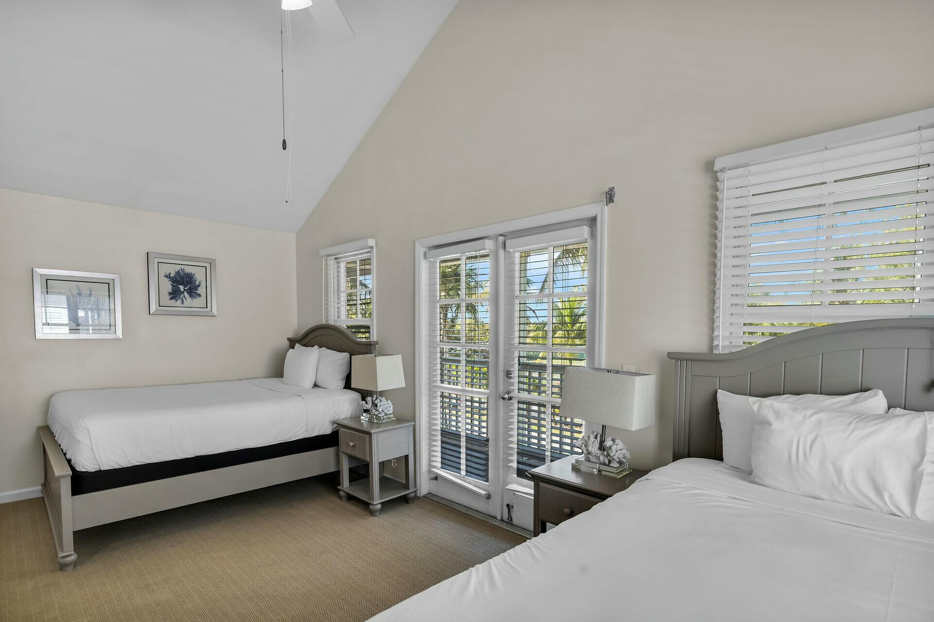 7084 Hawks Cay Boulevard Property Photo 37